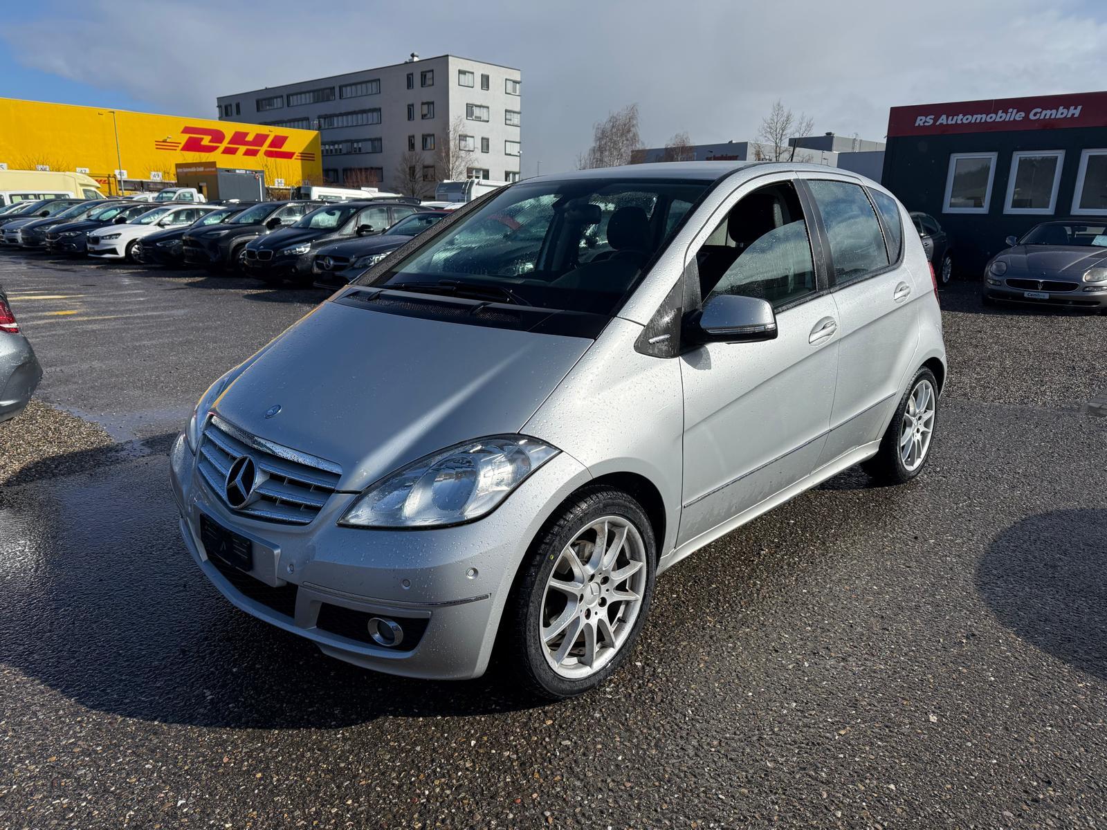 MERCEDES-BENZ A 200 Elegance-image-0