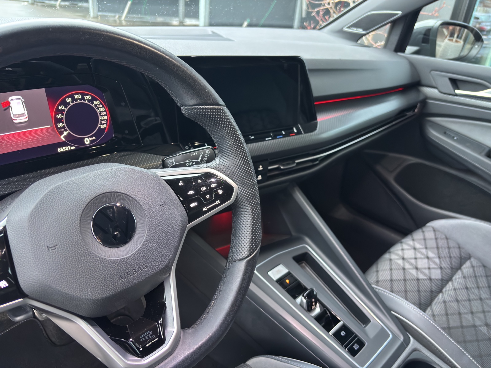 VW Golf Variant 1.5 eTSI mHEV R-Line-image-3