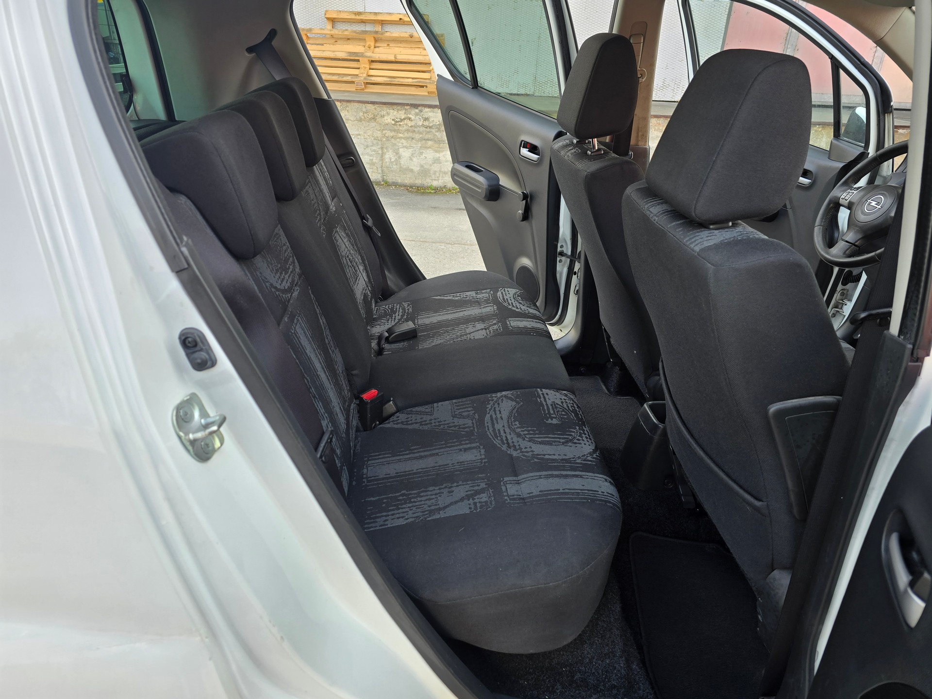OPEL Agila 1.2 Enjoy Automatic-image-14