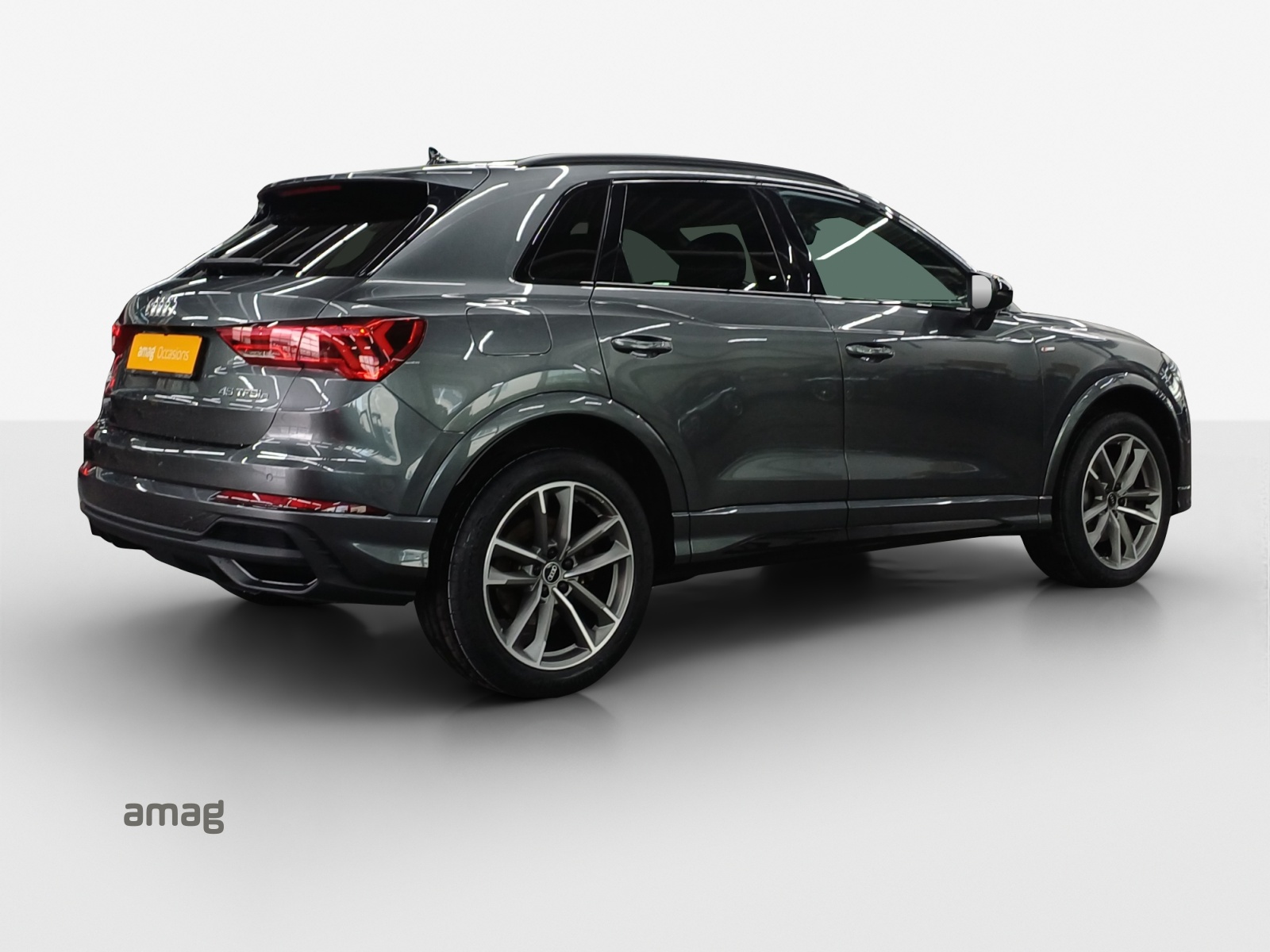 AUDI Q3 45 TFSI e S line Attraction S-tronic-image-4