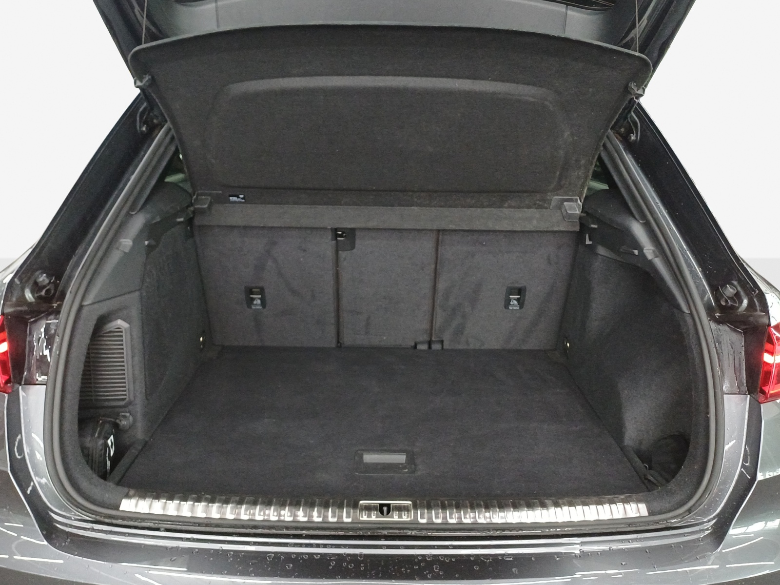 AUDI Q3 45 TFSI e S line Attraction S-tronic-image-12