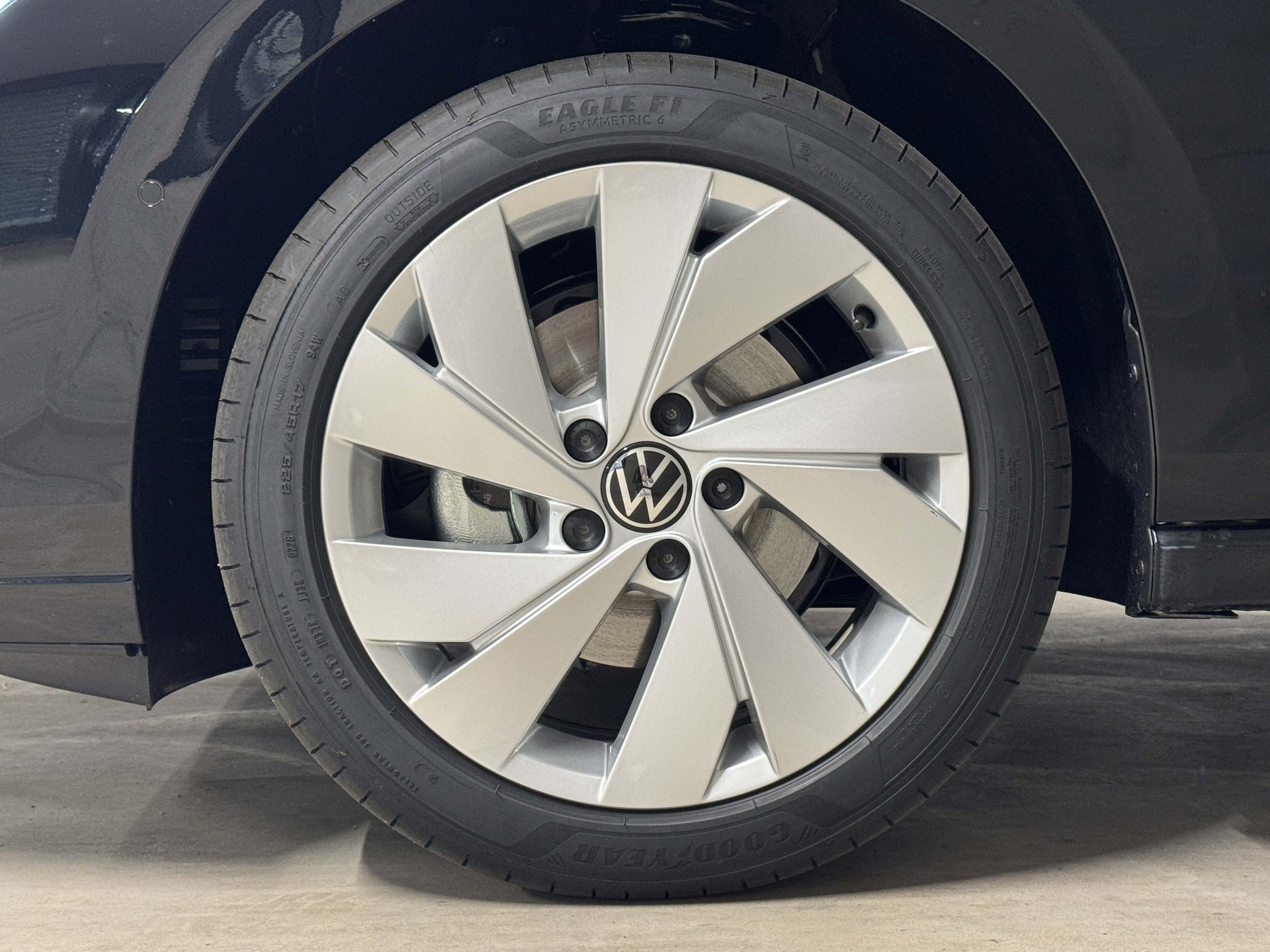VW Golf 1.5 e TSI mHEV United DSG-image-16