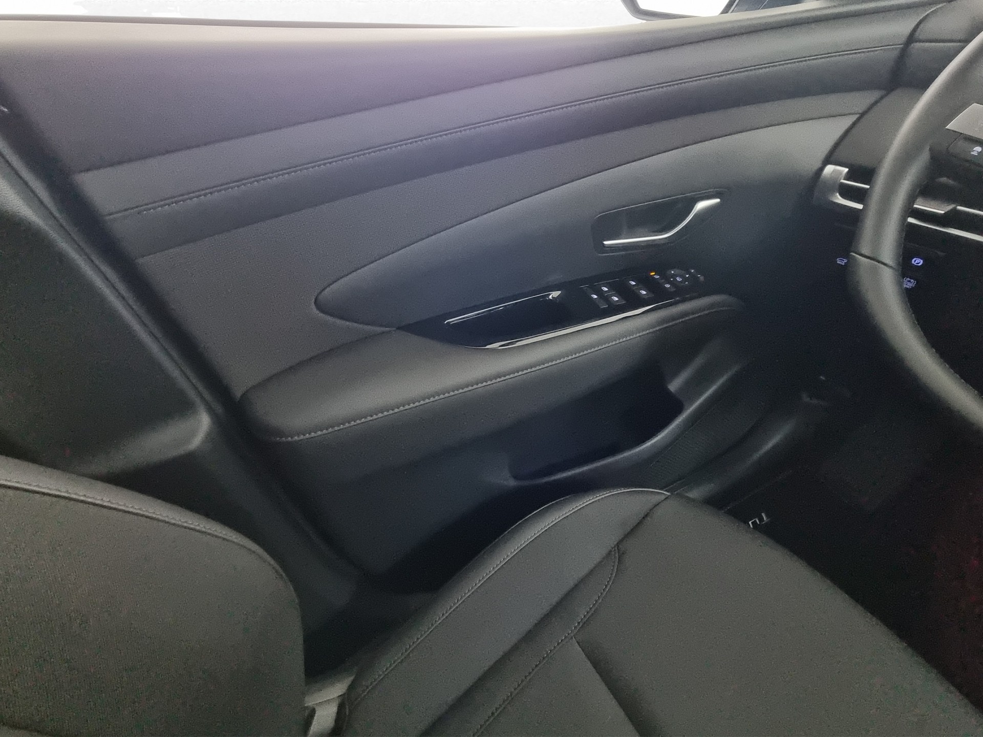 HYUNDAI Tucson 1.6 HEV 4WD EXELLENCE-image-11