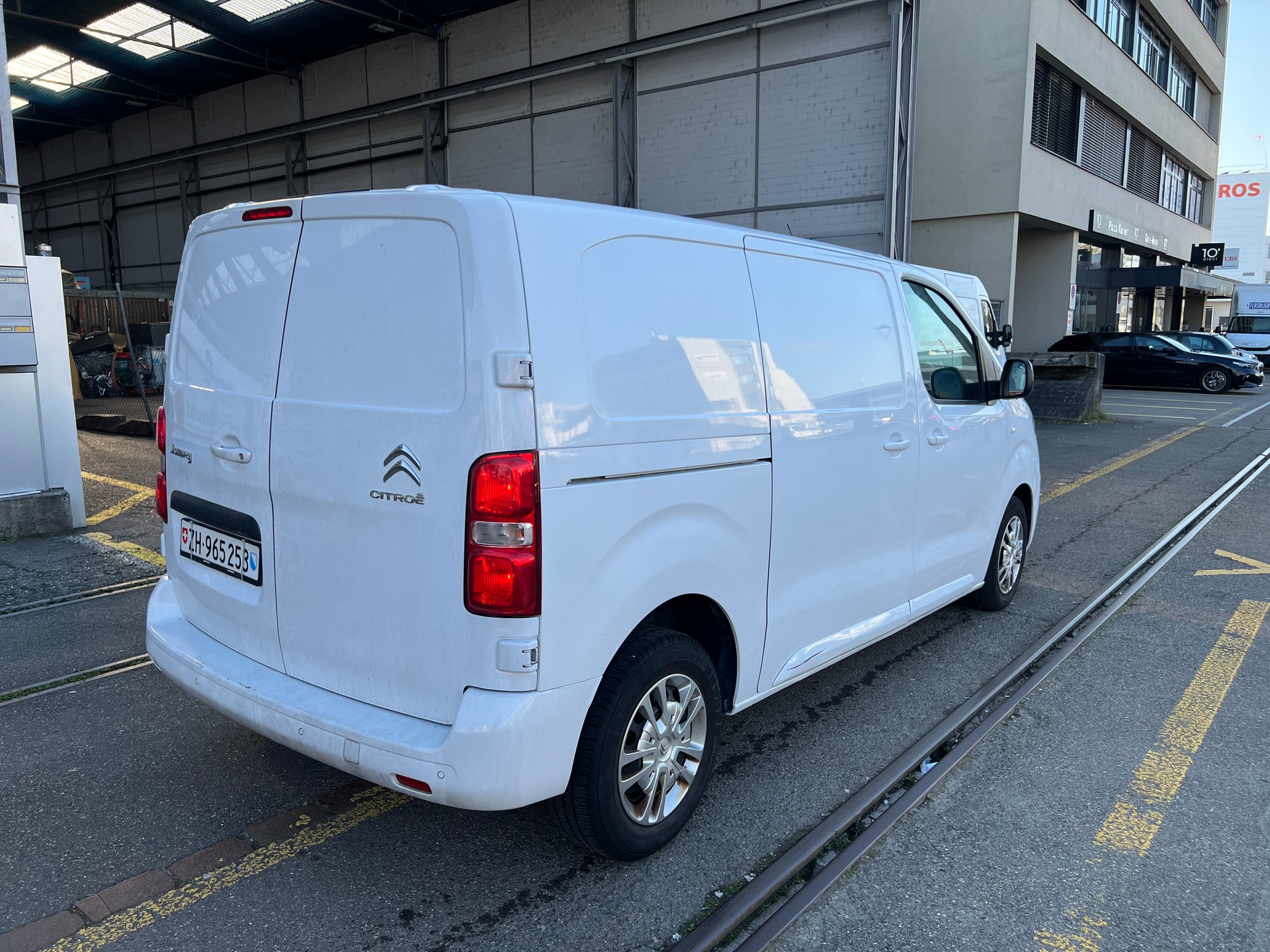 CITROEN Jumpy 2.0 BlueHDi 145 M EAT8-image-5