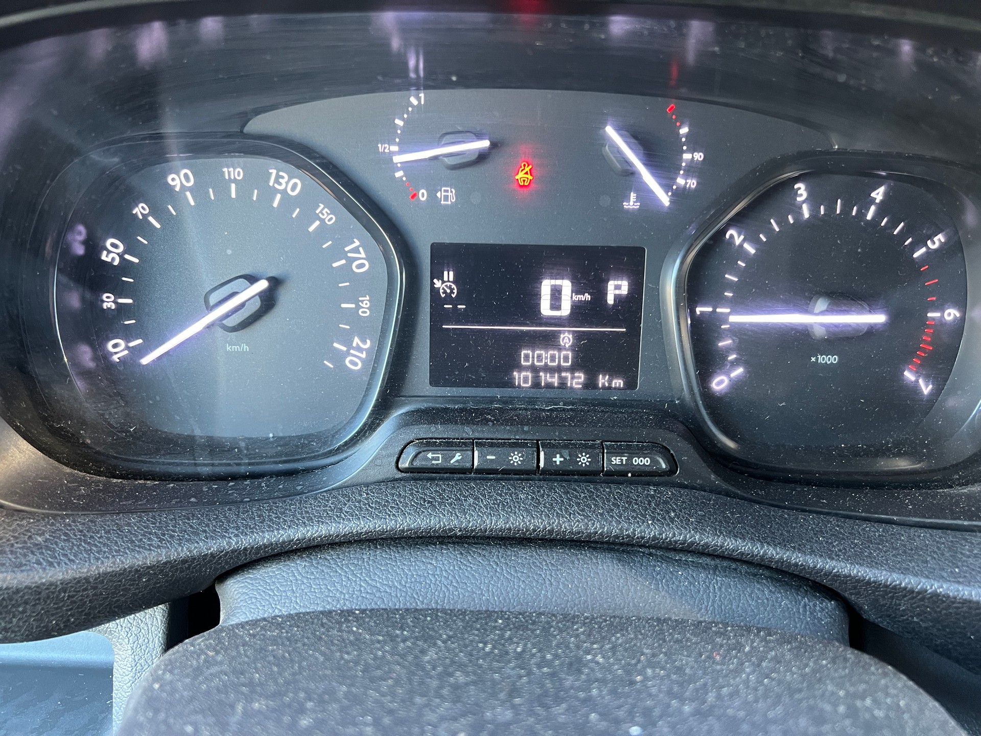CITROEN Jumpy 2.0 BlueHDi 145 M EAT8-image-11
