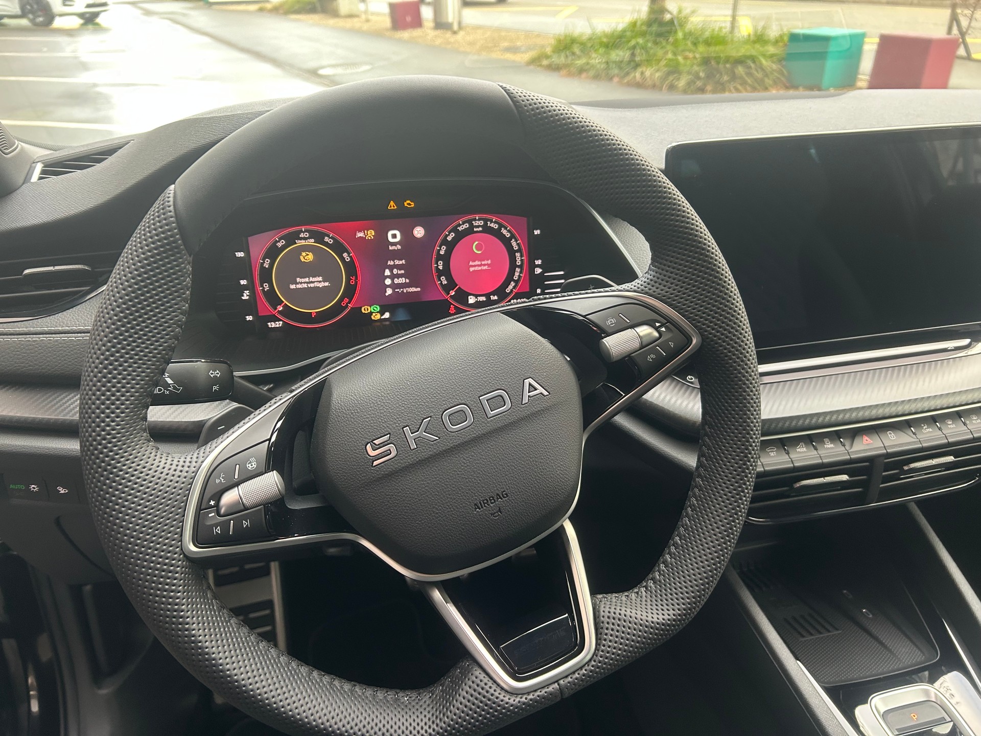 SKODA Octavia Combi 2.0 TSI DSG Dynamic 4x4-image-9