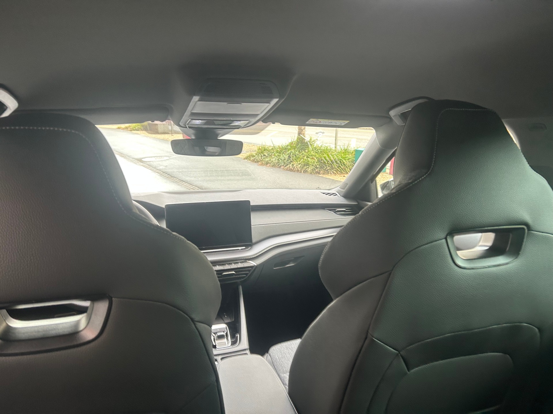 SKODA Octavia Combi 2.0 TSI DSG Dynamic 4x4-image-7