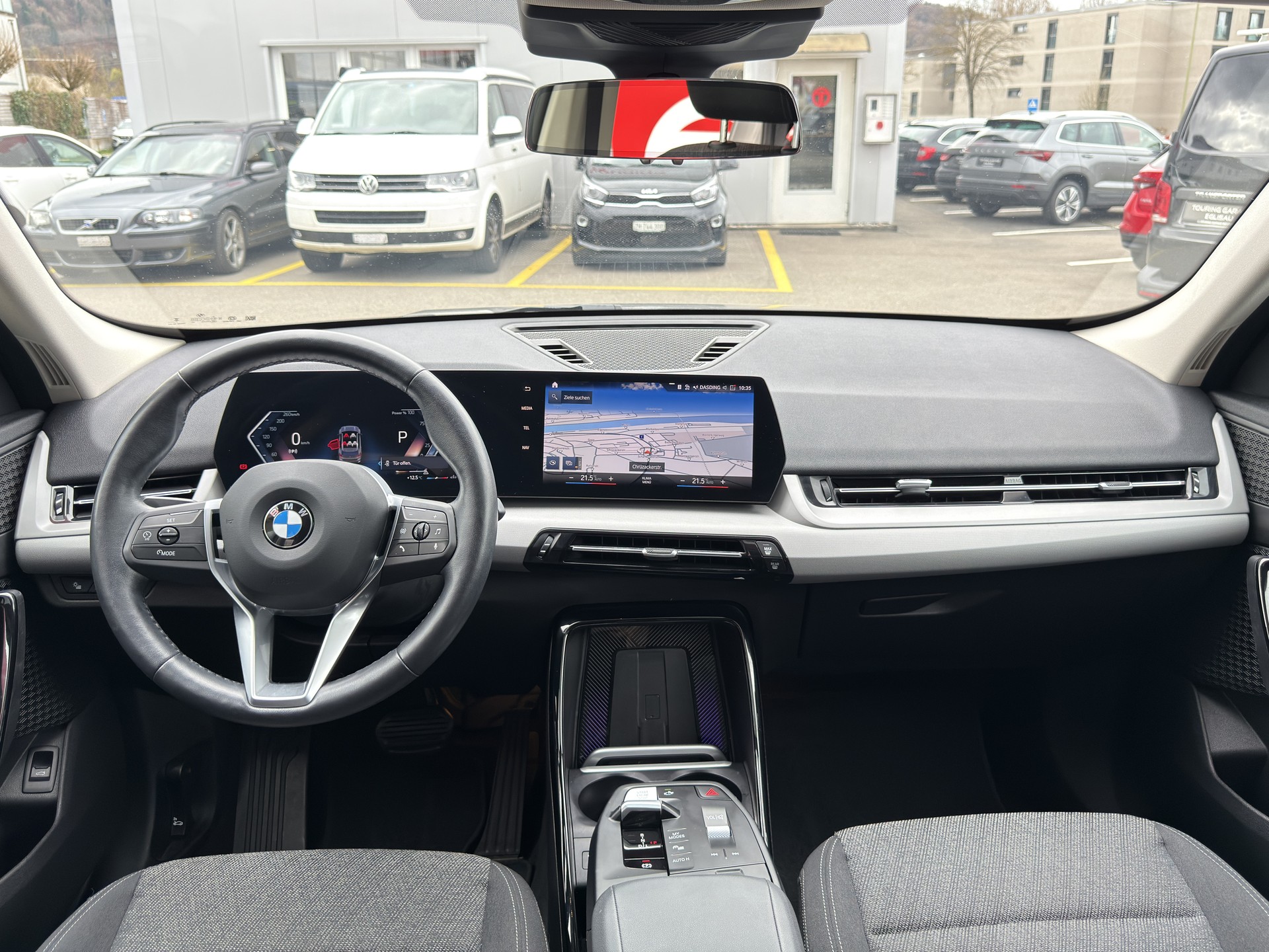 BMW X1 20d xDrive-image-15