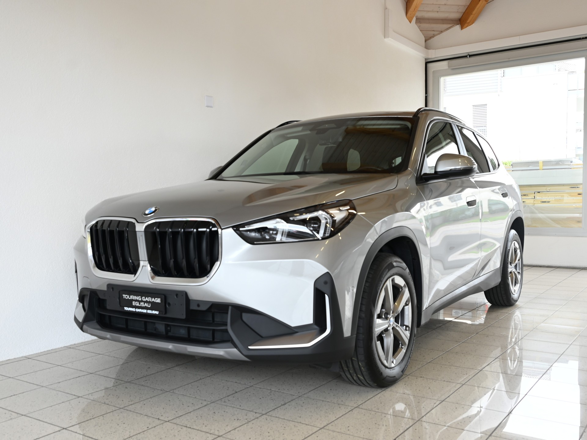 BMW X1 20d xDrive-image-1