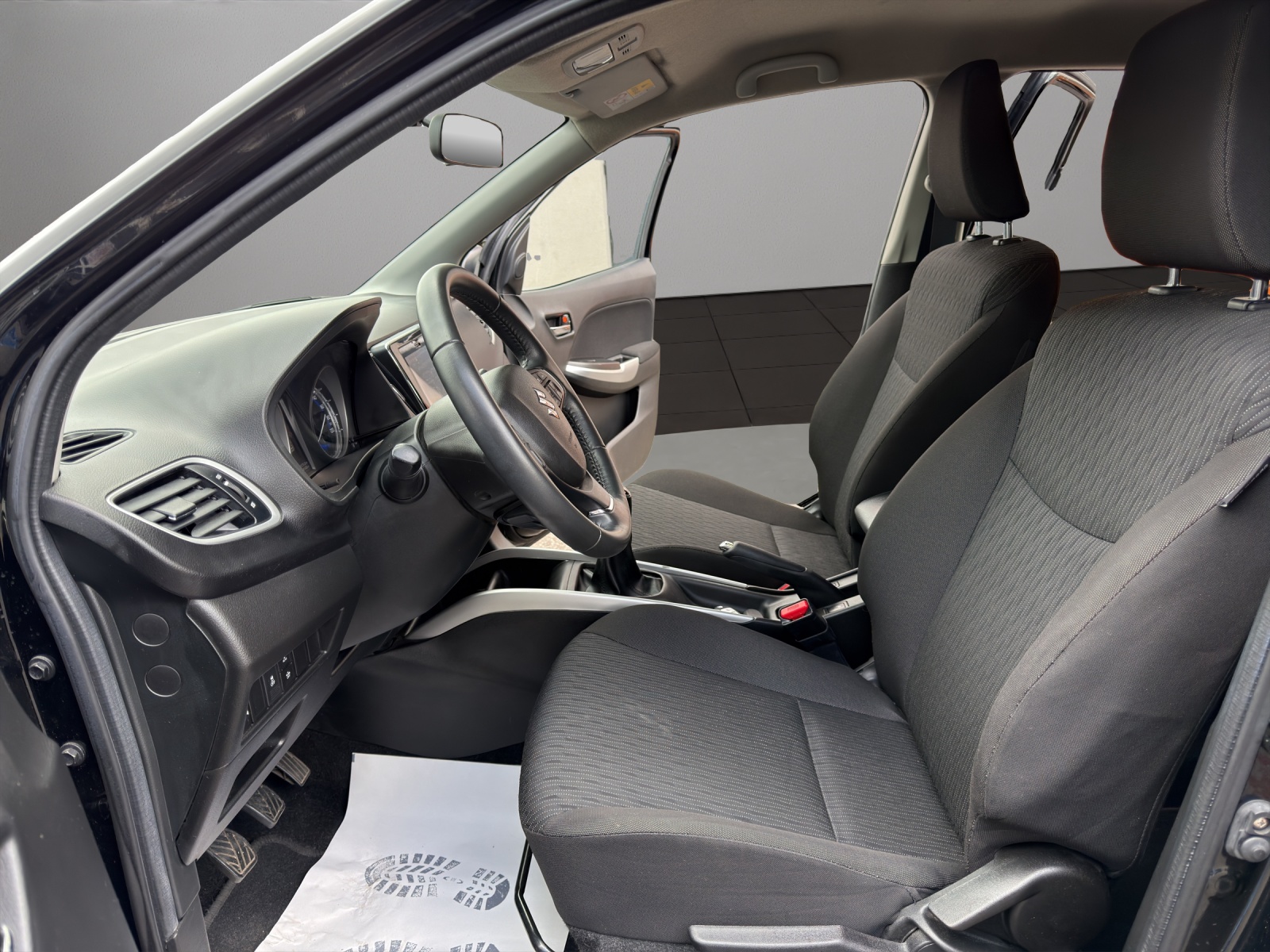SUZUKI Baleno 1.0 Boosterjet Compact Top-image-8