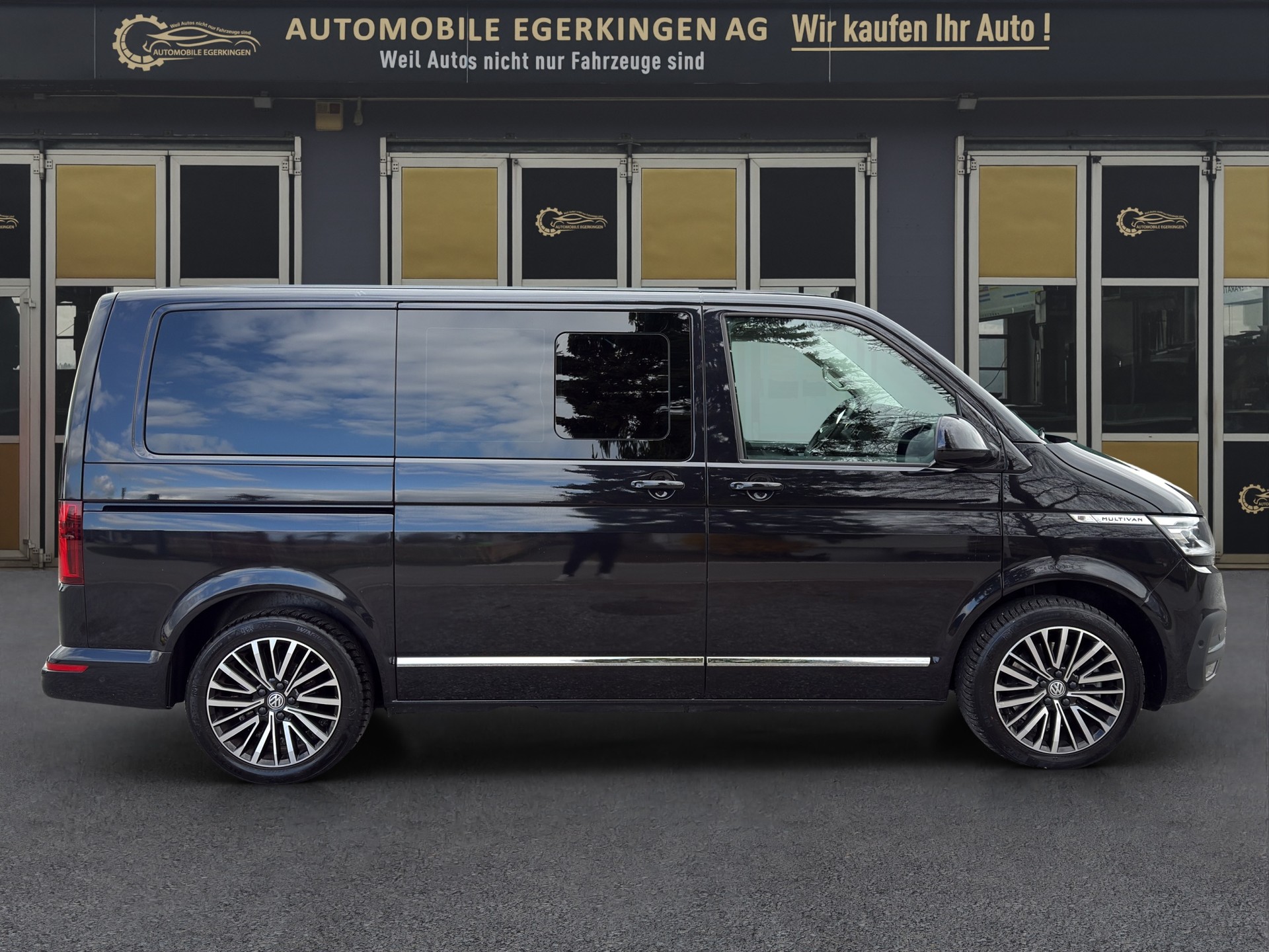 VW T6.1 Multivan 2.0 TDI 204 Highline Liberty DSG 4m-image-3