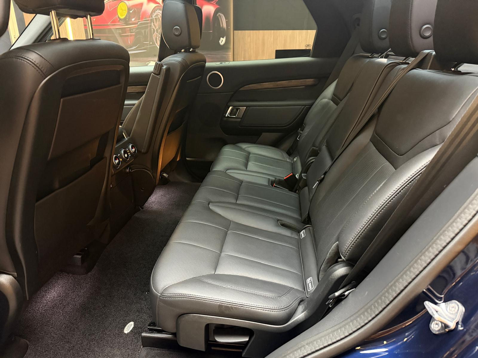 LAND ROVER Discovery 2.0 SD4 HSE-image-19