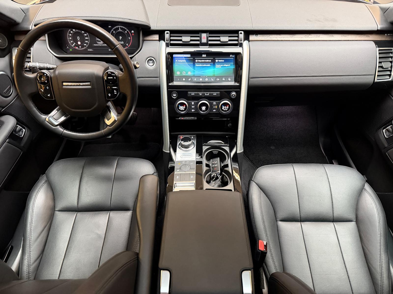 LAND ROVER Discovery 2.0 SD4 HSE-image-12