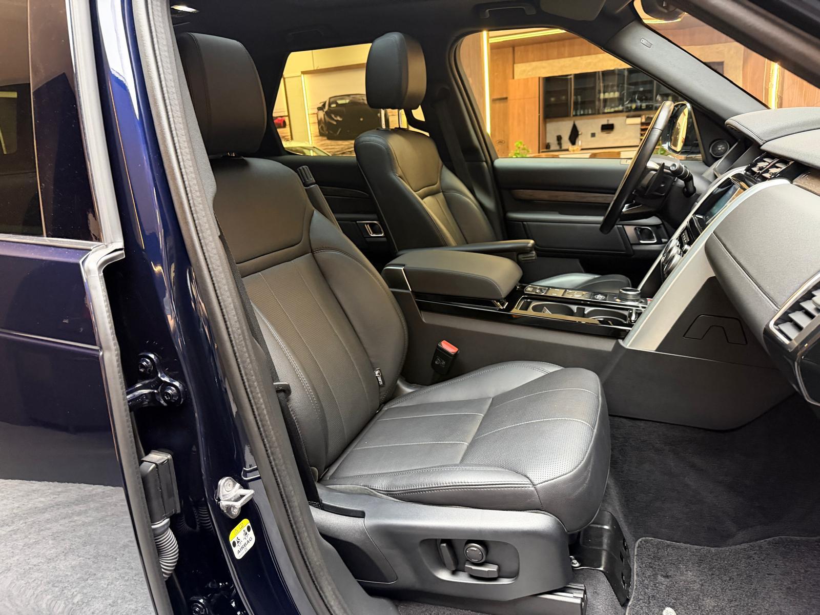 LAND ROVER Discovery 2.0 SD4 HSE-image-16