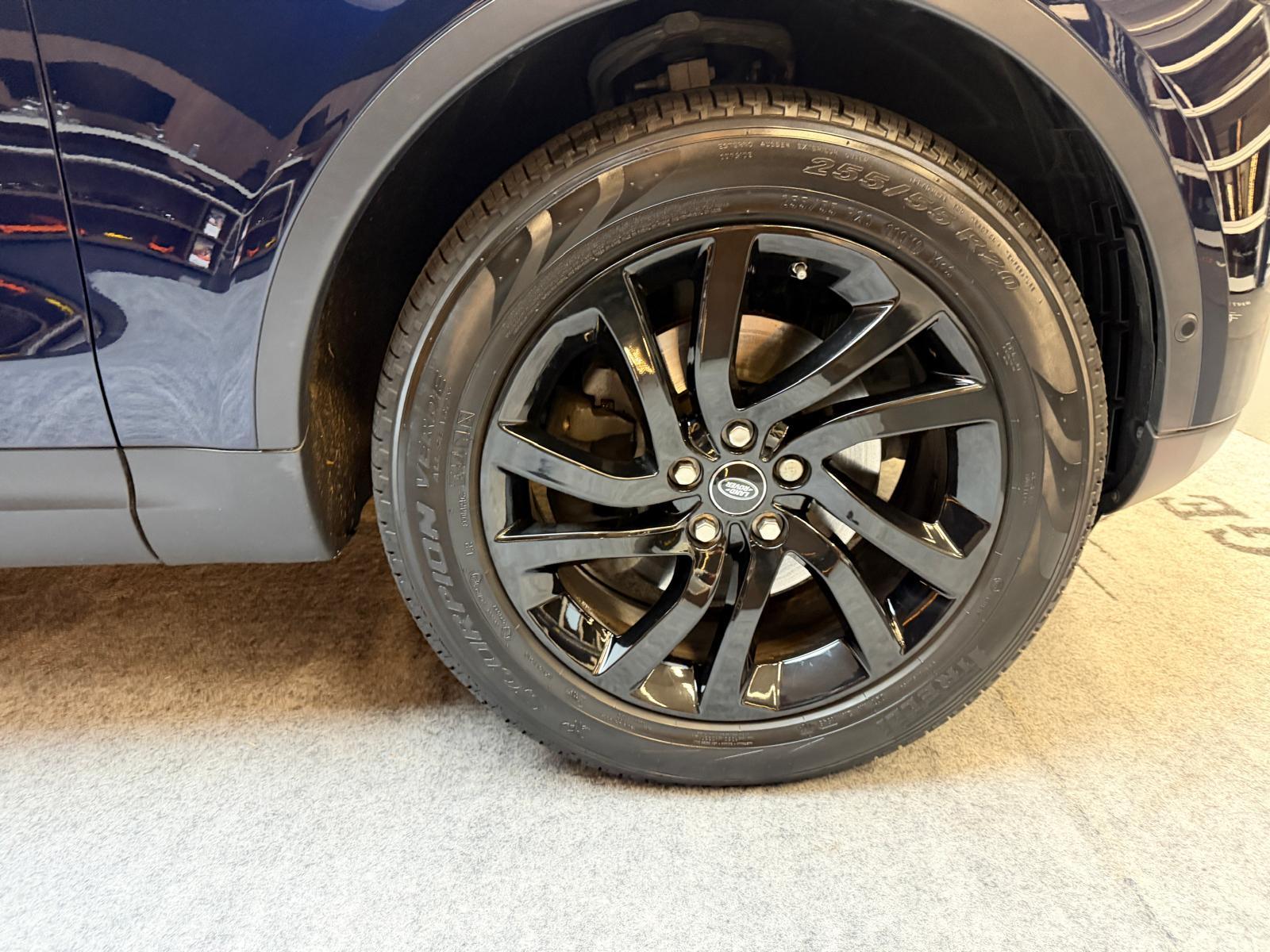 LAND ROVER Discovery 2.0 SD4 HSE-image-11