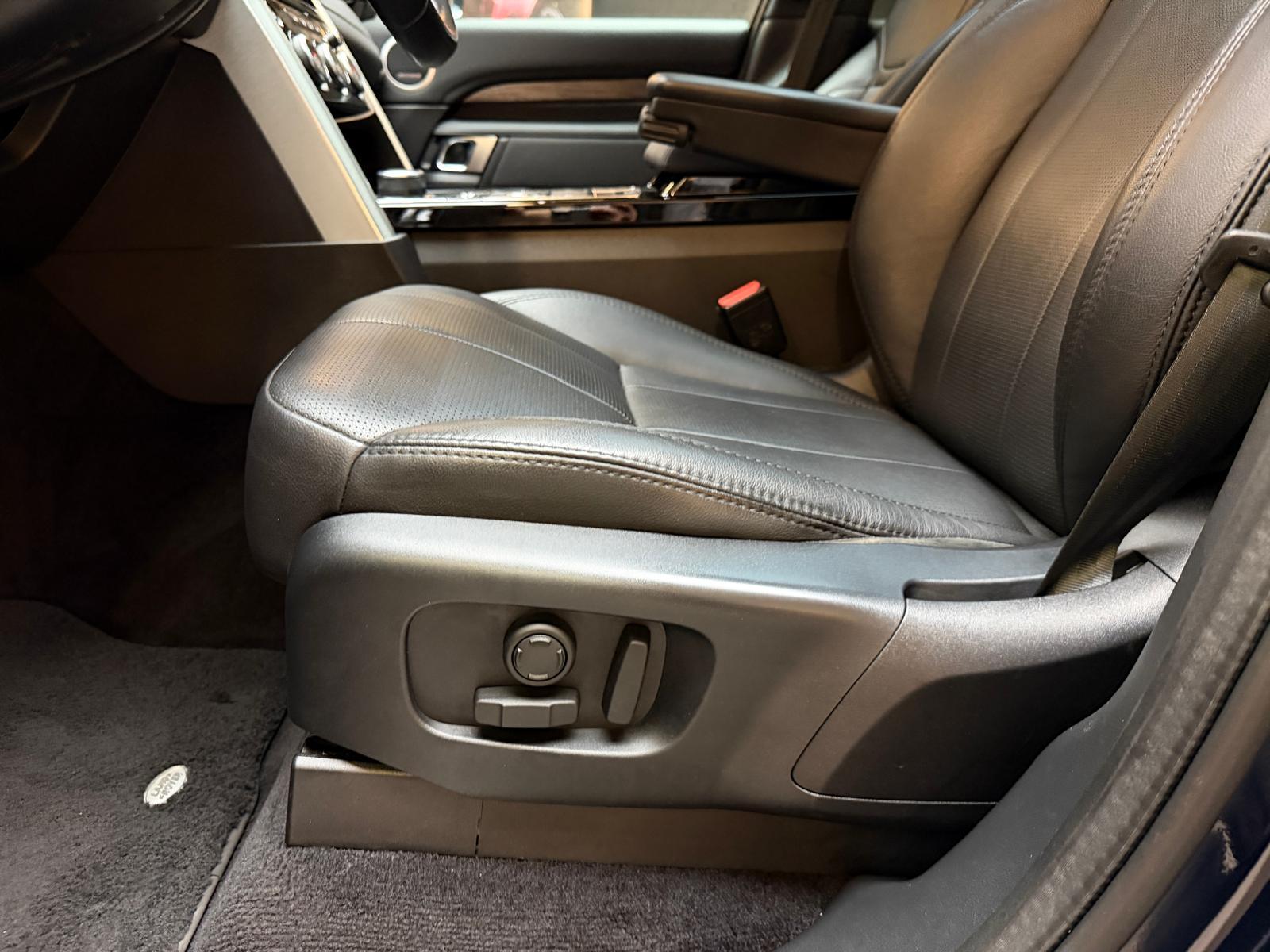 LAND ROVER Discovery 2.0 SD4 HSE-image-26