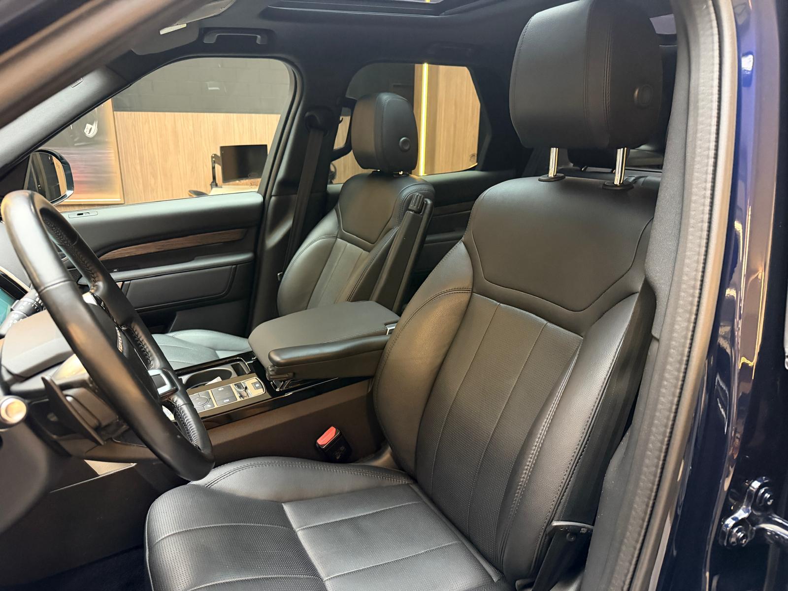 LAND ROVER Discovery 2.0 SD4 HSE-image-15