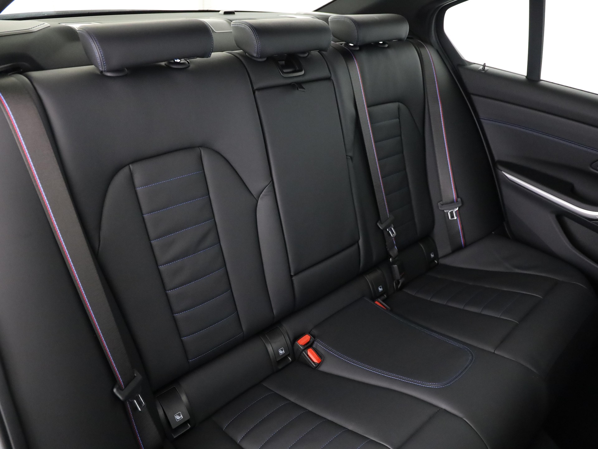 BMW 320d xDrive SAG-image-15