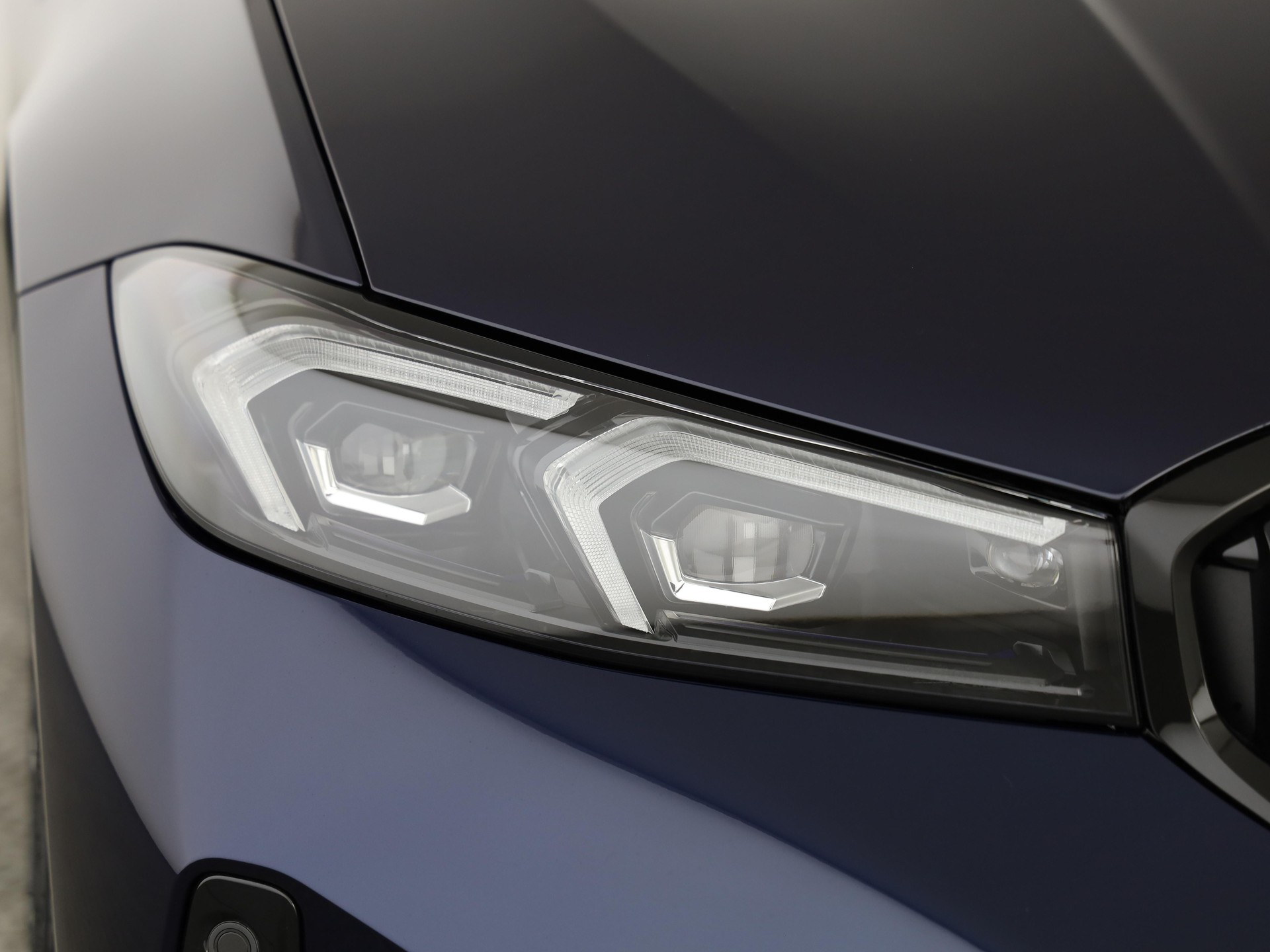 BMW 320d xDrive SAG-image-5
