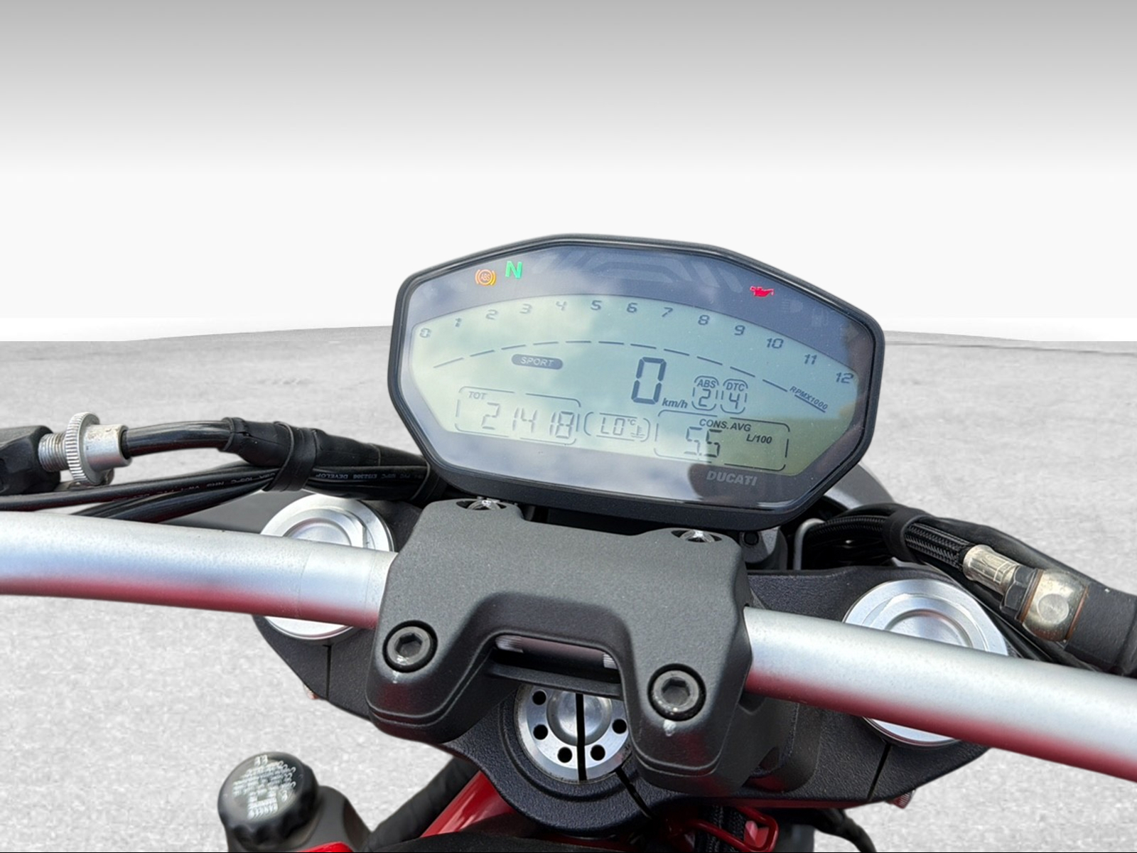 DUCATI 821 Monster ABS-image-7