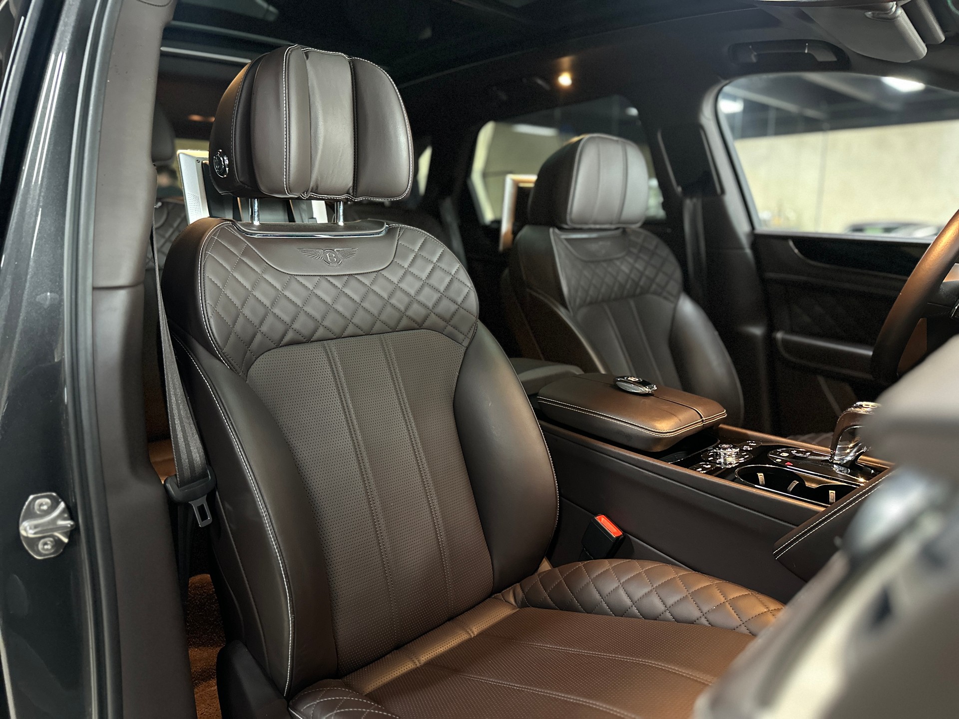 BENTLEY Bentayga W12-image-11