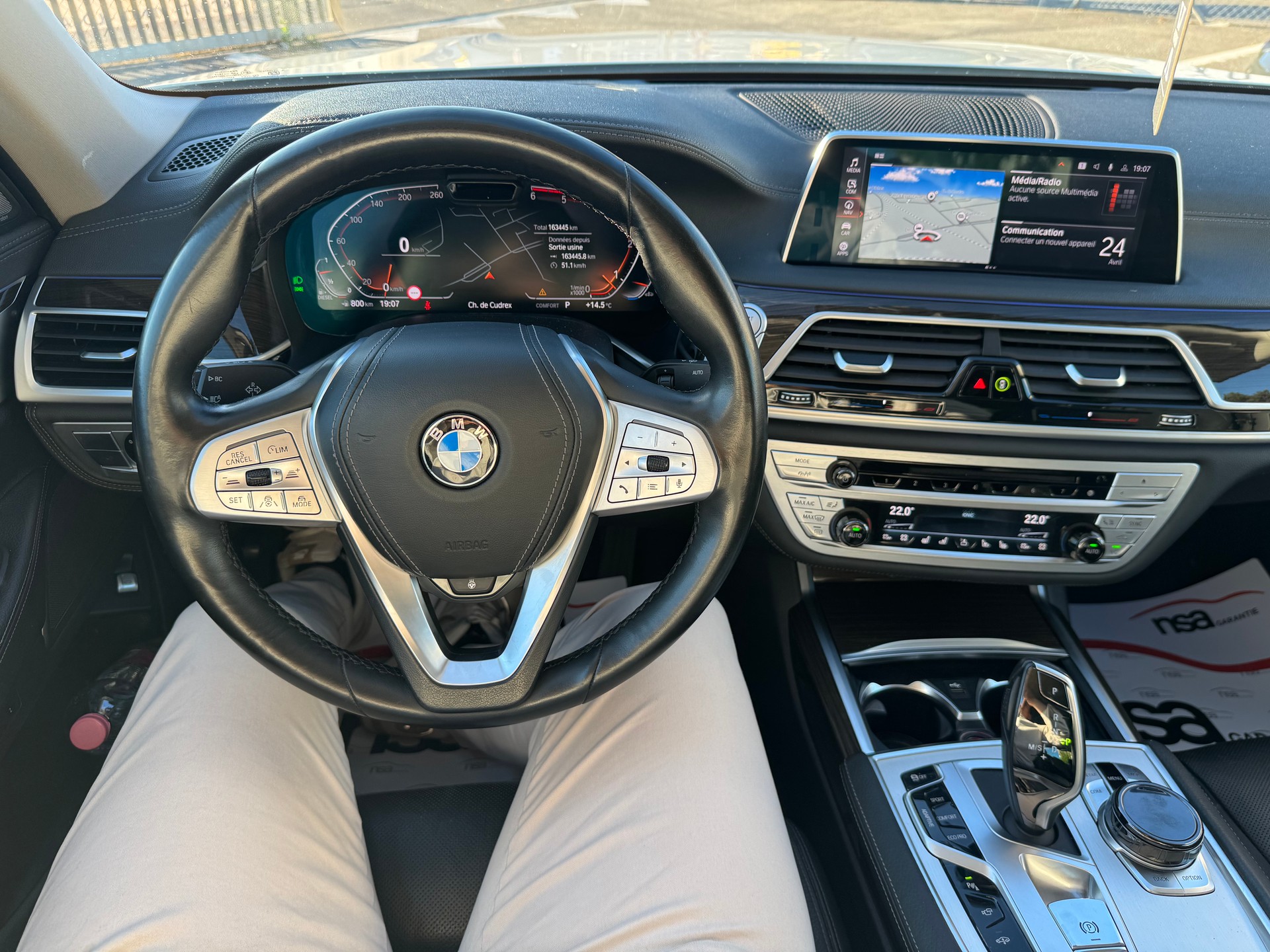 BMW 730d xDrive Steptronic White CH auto🇨🇭garantie 2 ans-image-17