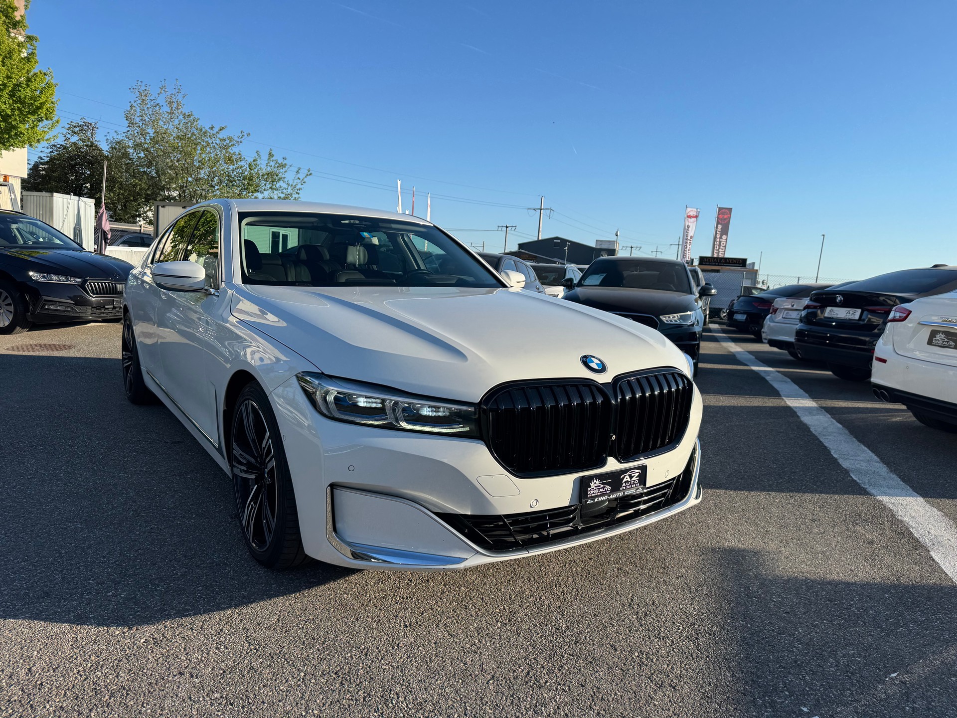 BMW 730d xDrive Steptronic White CH auto🇨🇭garantie 2 ans-image-7