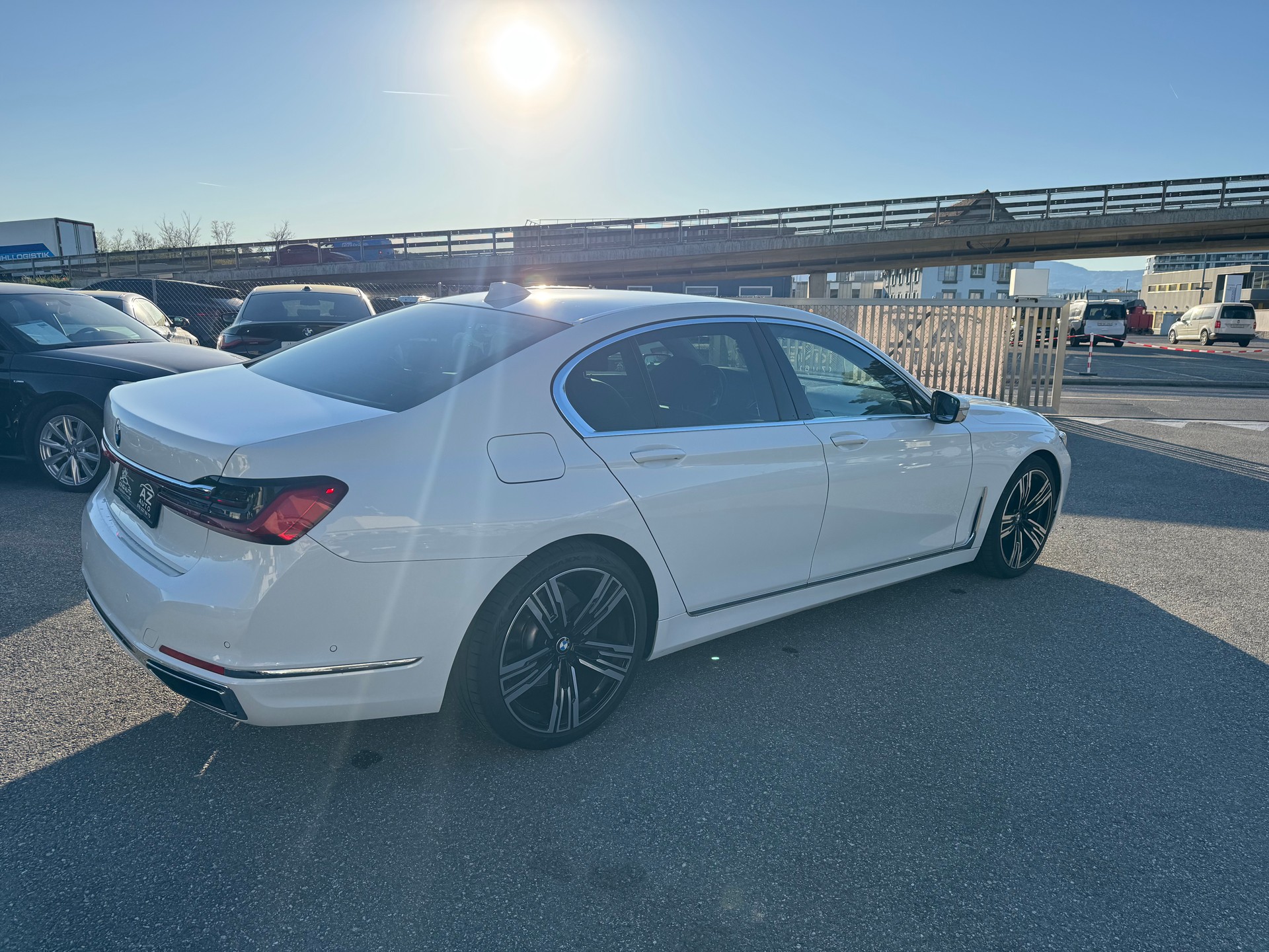 BMW 730d xDrive Steptronic White CH auto🇨🇭garantie 2 ans-image-5