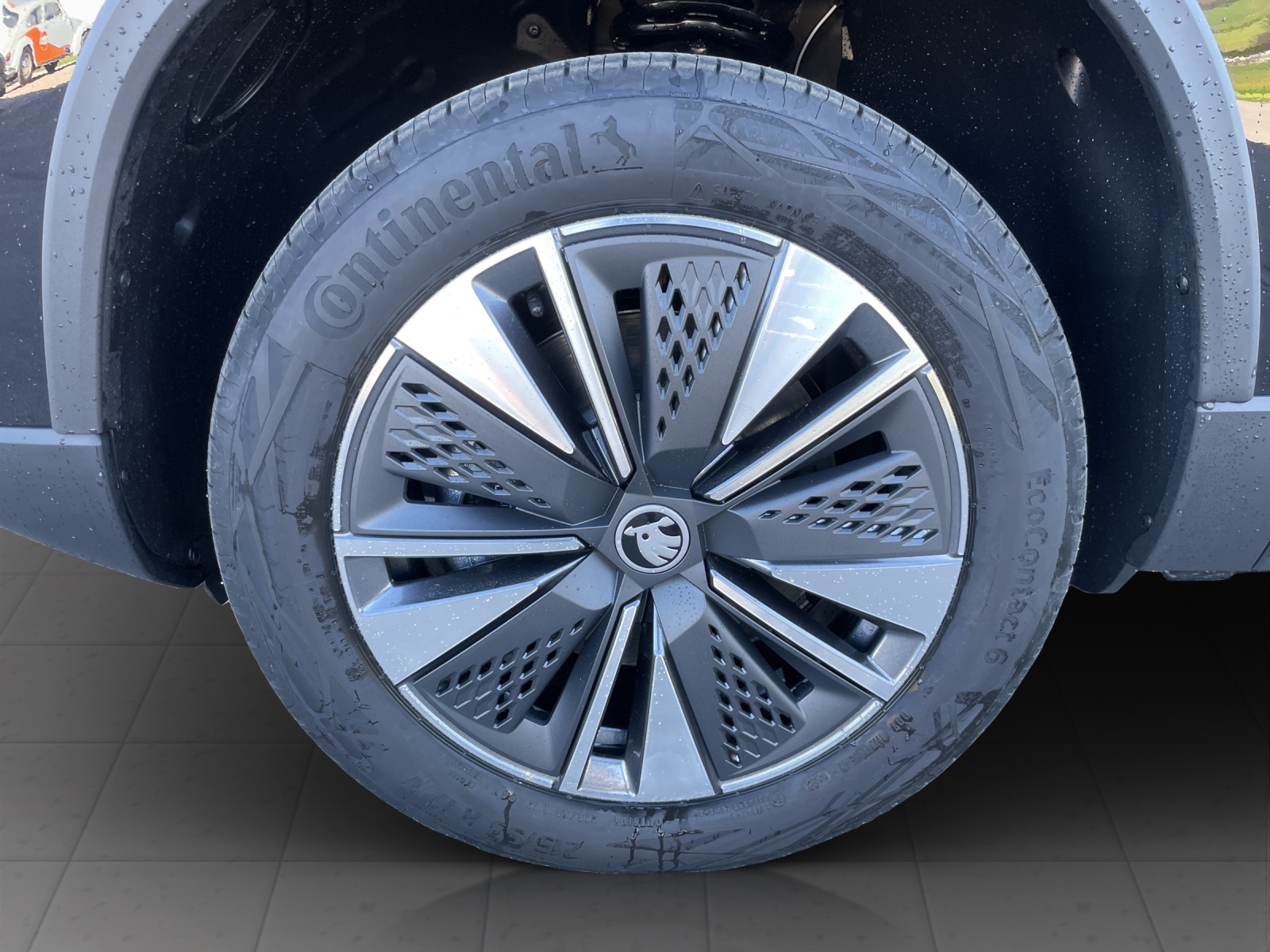 SKODA Karoq 1.5 TSI Dynamic DSG-image-18