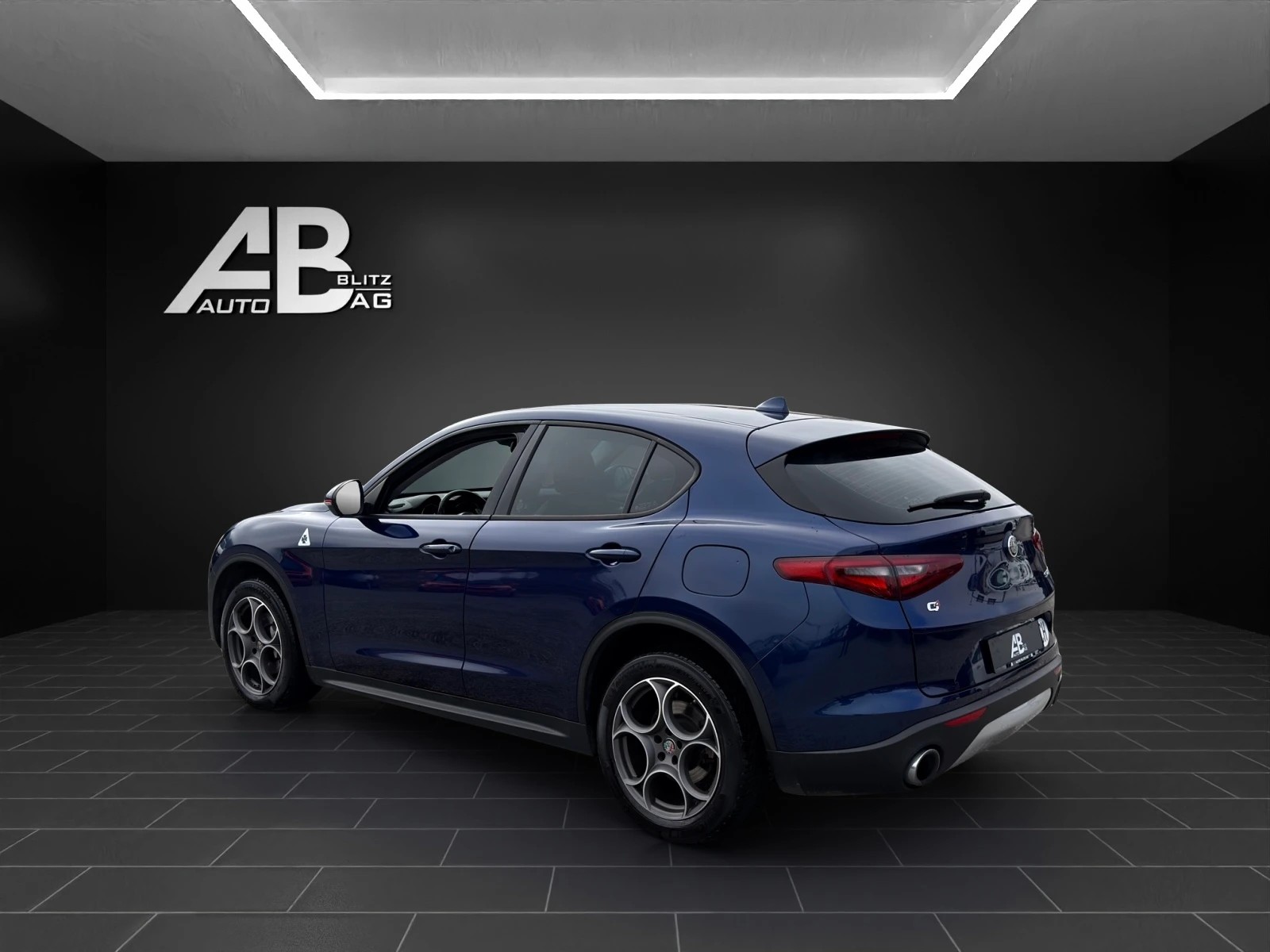 ALFA ROMEO Stelvio 2.0 Super Q4 Automatic-image-2