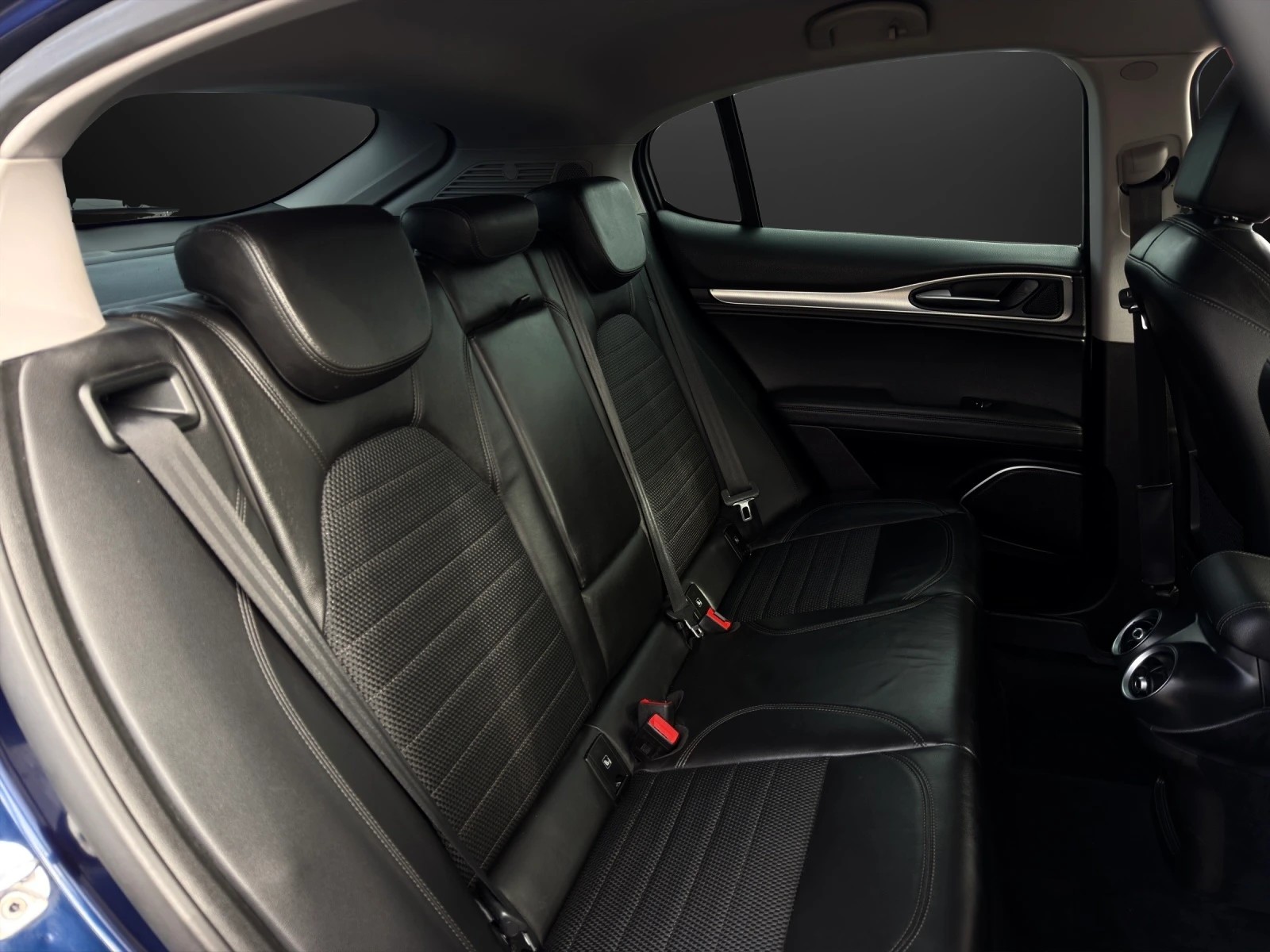 ALFA ROMEO Stelvio 2.0 Super Q4 Automatic-image-14