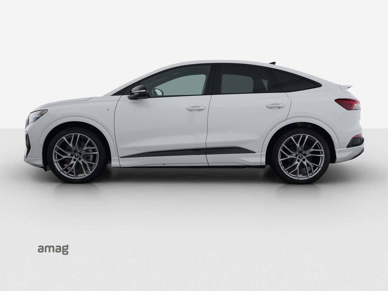 AUDI Q4 Sportback e-tron 50 quattro-image-1