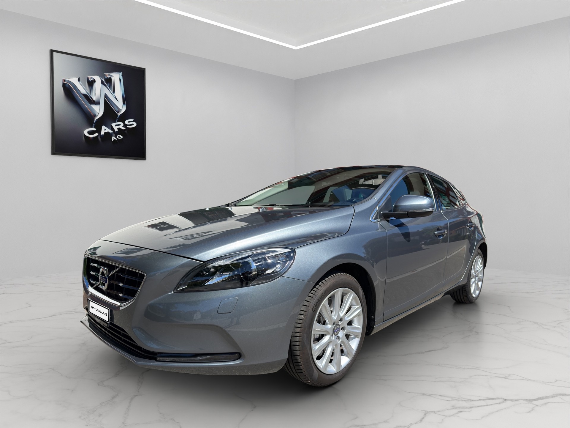 VOLVO V40 T5 Summum Geartronic * 23000km * Panorama * Garantie *