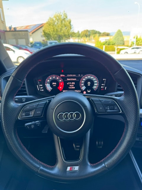 AUDI A1 Sportback 35 TFSI S Line S-tronic-image-9
