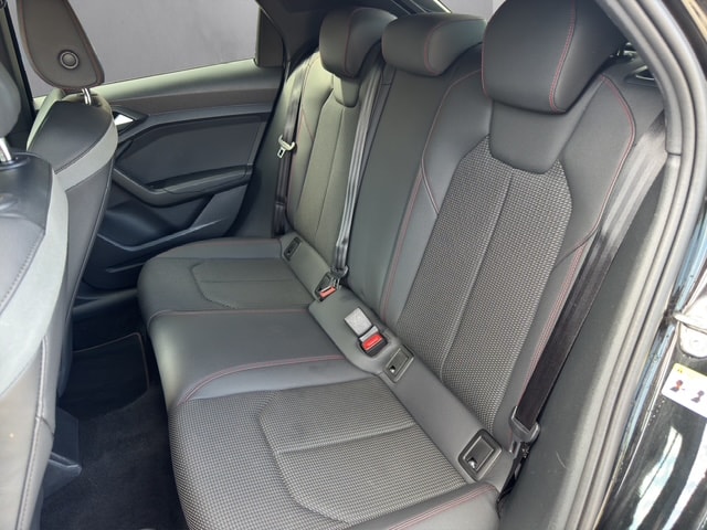 AUDI A1 Sportback 35 TFSI S Line S-tronic-image-24