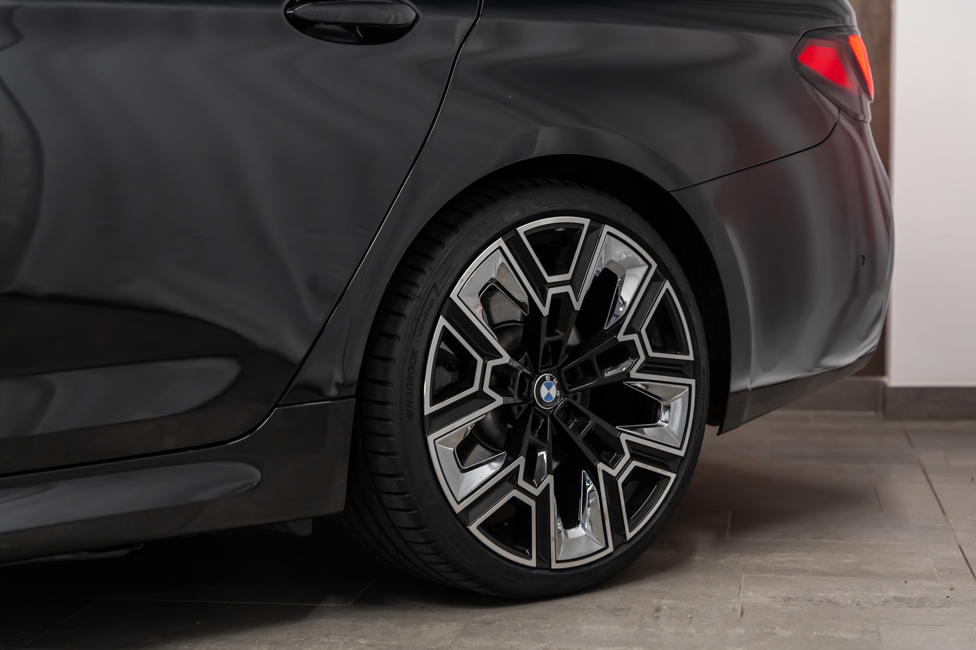 BMW 530i xDrive 48V Touring M Sport Steptronic *Facelift*Panorama*Head-Up*Leder*-showroom-element-2