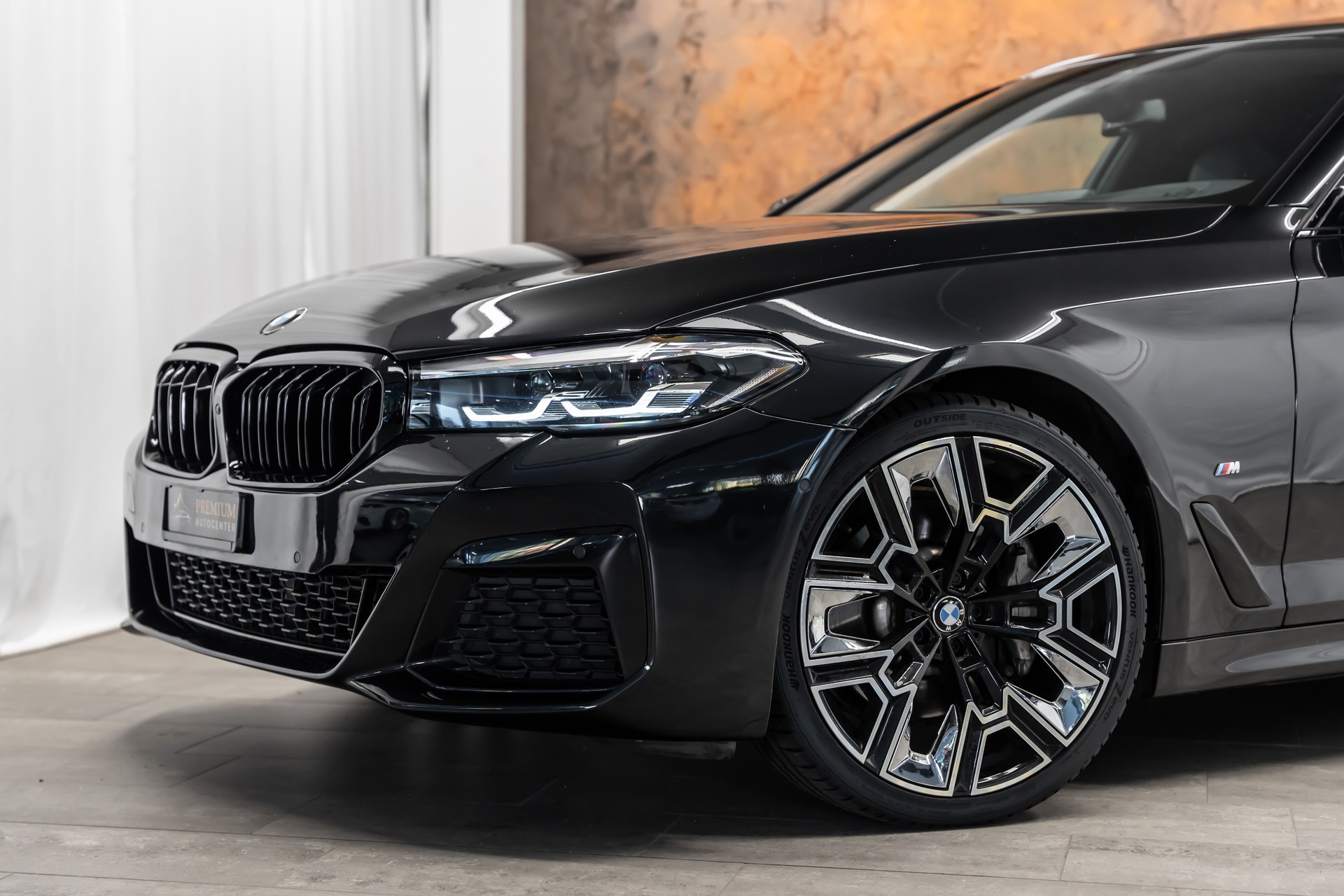 BMW 530i xDrive 48V Touring M Sport Steptronic *Facelift*Panorama*Head-Up*Leder*-showroom-element-1