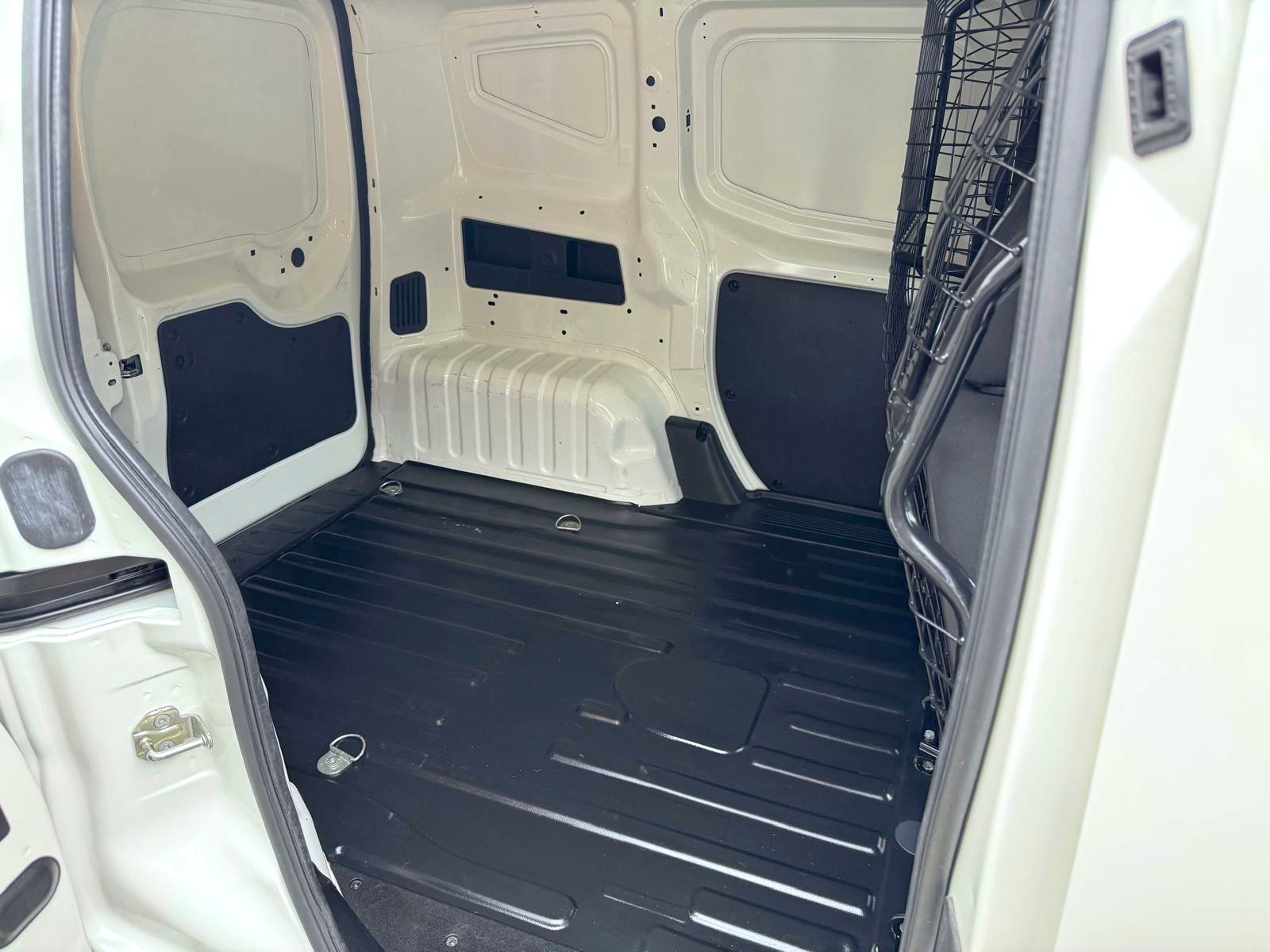 FIAT Fiorino 1.3 MJ Adventure-image-6
