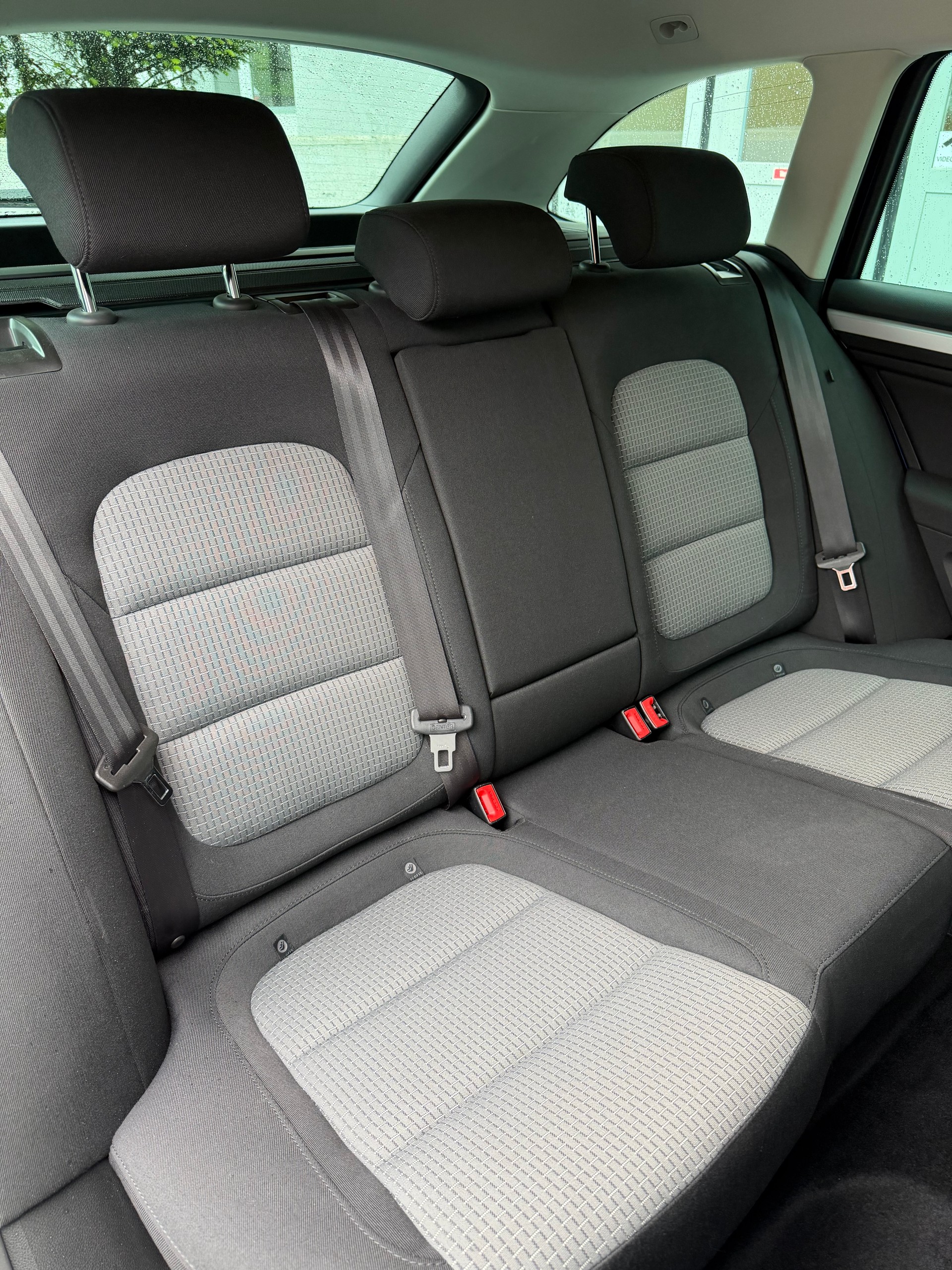 SKODA Superb Combi 1.8 TSI Ambition DSG-image-12