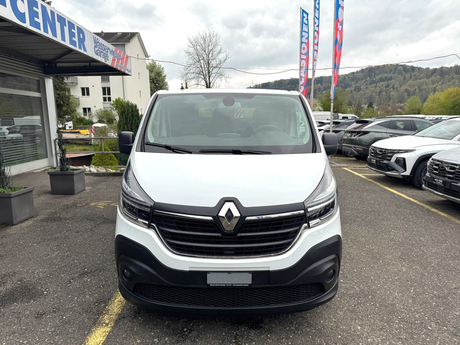 RENAULT Trafic 2.0 dCi 120 3.0t Business L1H1-image-10