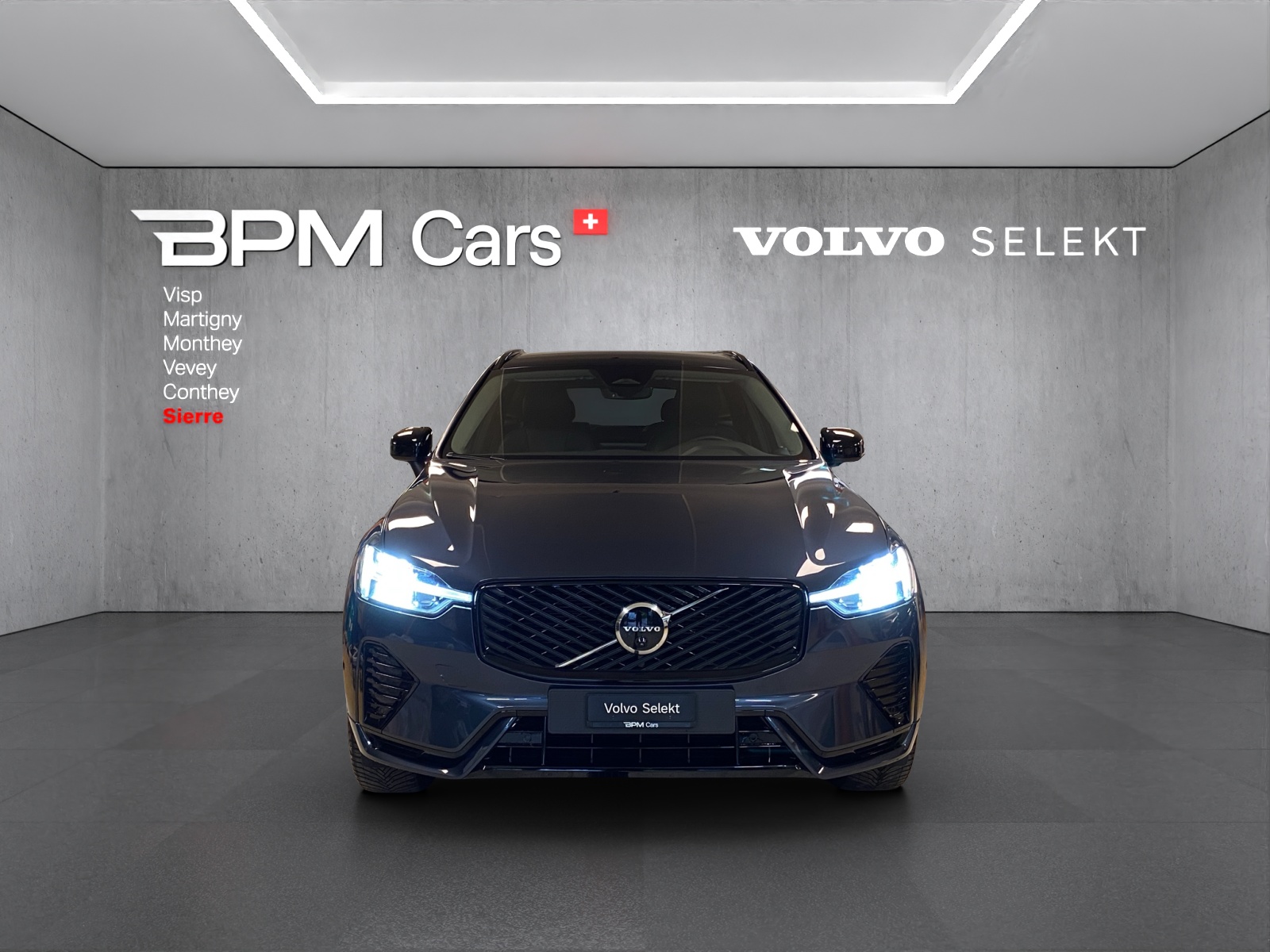 VOLVO XC60 B5 Benzin Mild Hybrid AWD Plus Dark Geartronic-image-2