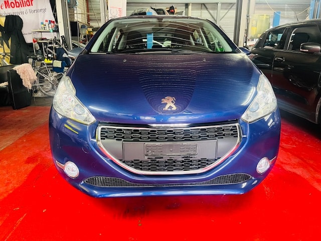 PEUGEOT 208 1.2 VTI Access-image-9