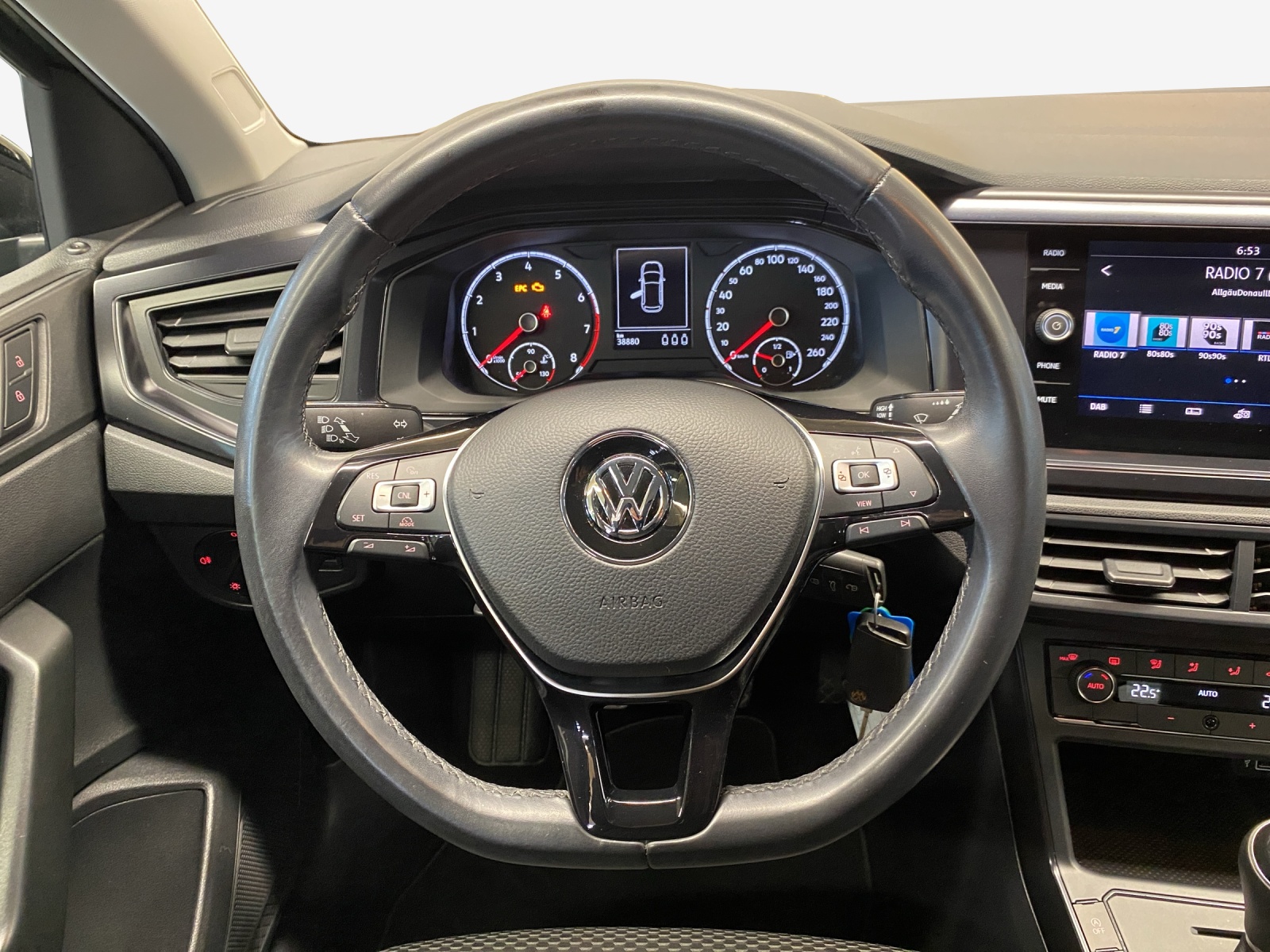 VW Polo 1.0 BMT Trendline-image-9