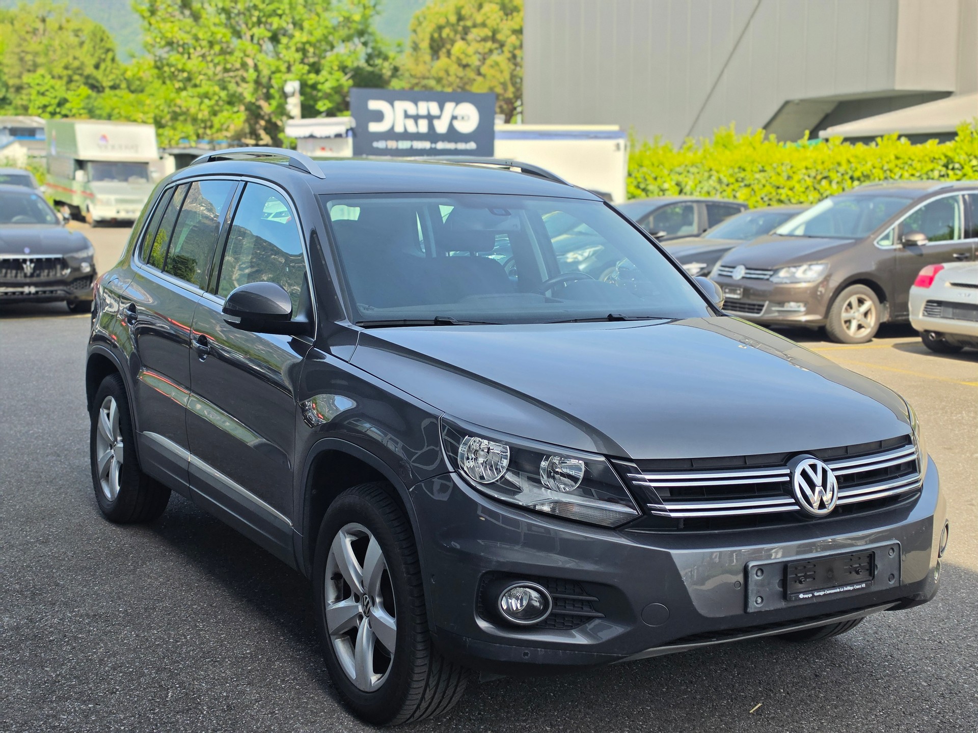 VW Tiguan 2.0 TDI BlueMotion Track&Field 4Motion-image-0