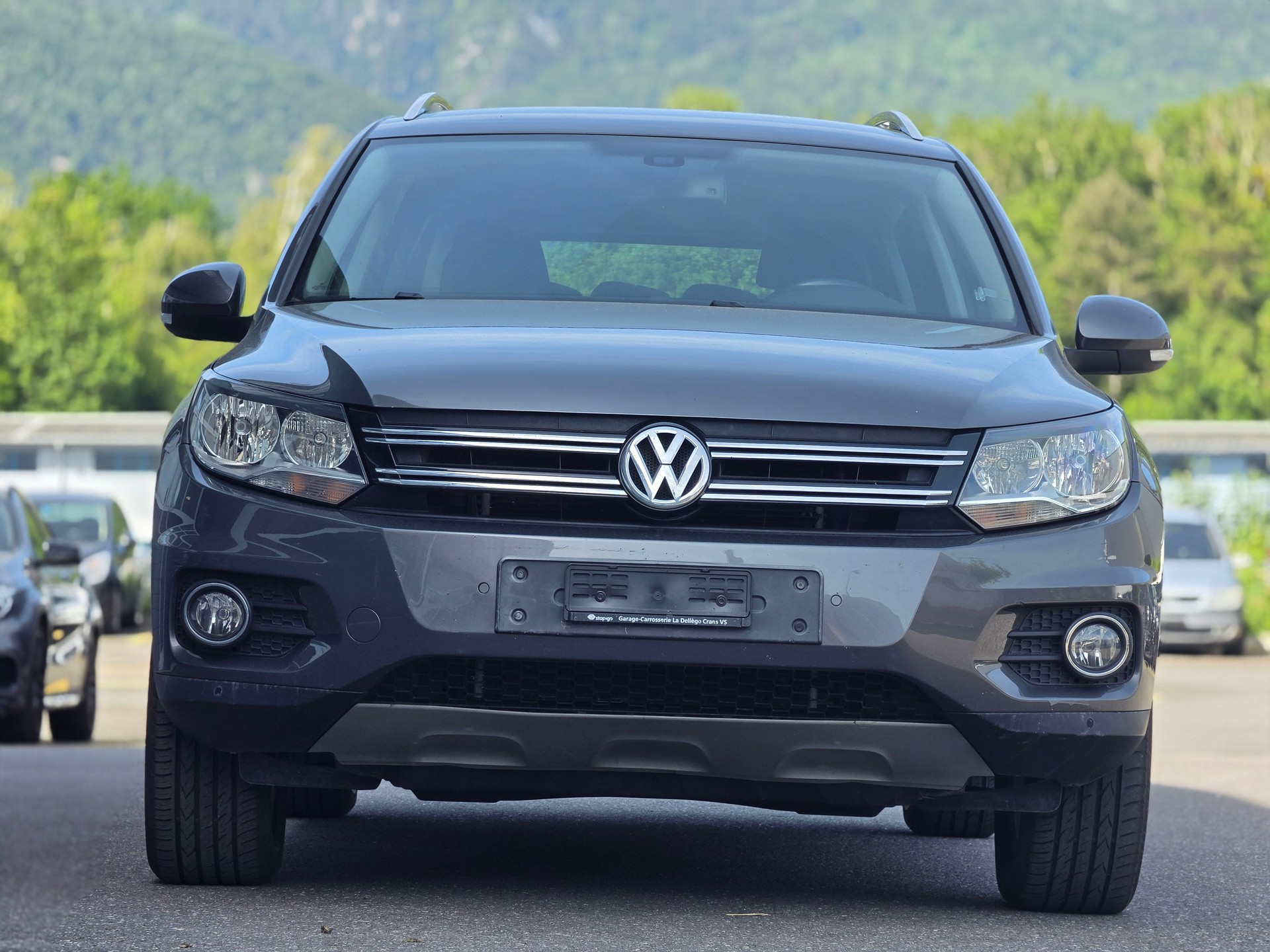VW Tiguan 2.0 TDI BlueMotion Track&Field 4Motion-image-1
