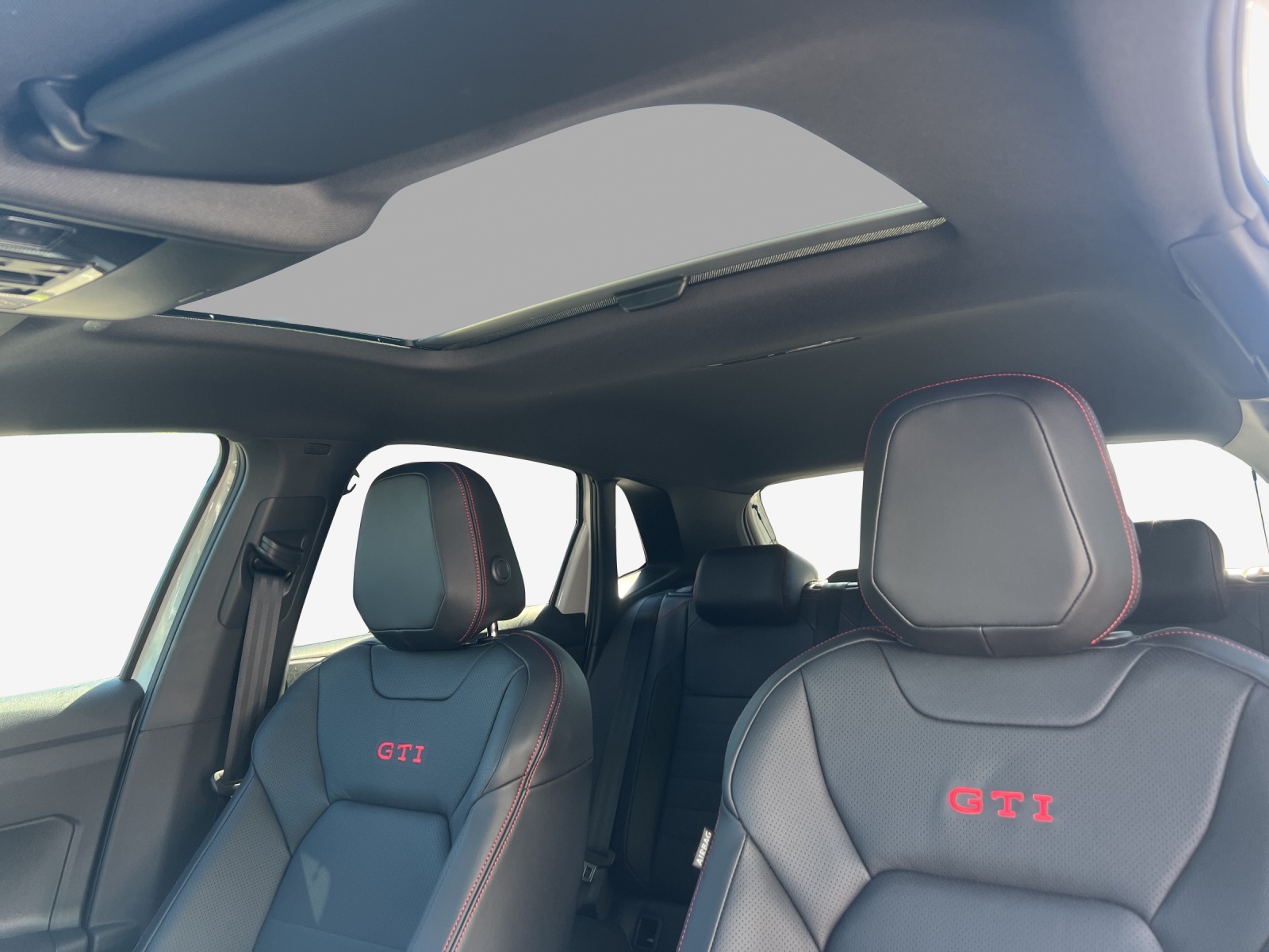 VW Polo 2.0 TSI GTI DSG-image-13