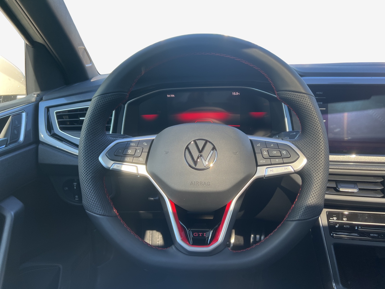 VW Polo 2.0 TSI GTI DSG-image-9