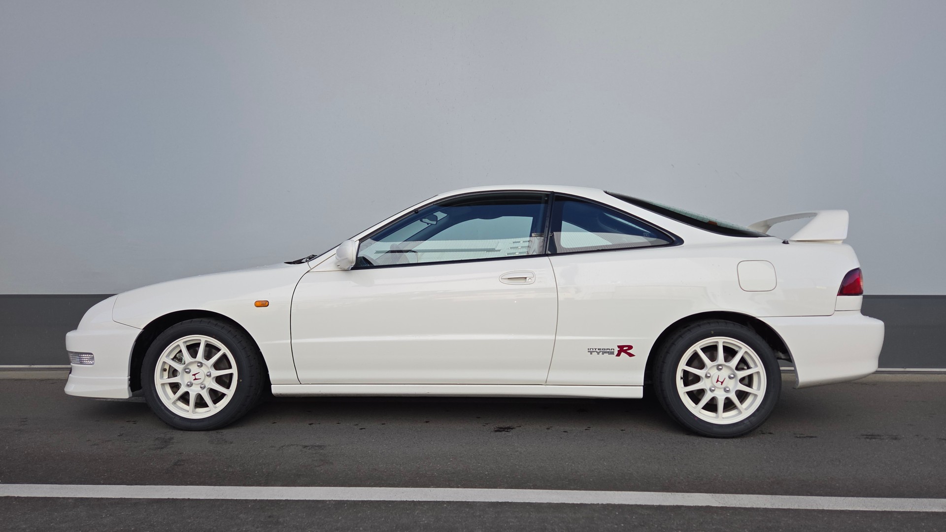 HONDA INTEGRA TYPE R (DC2)-image-3