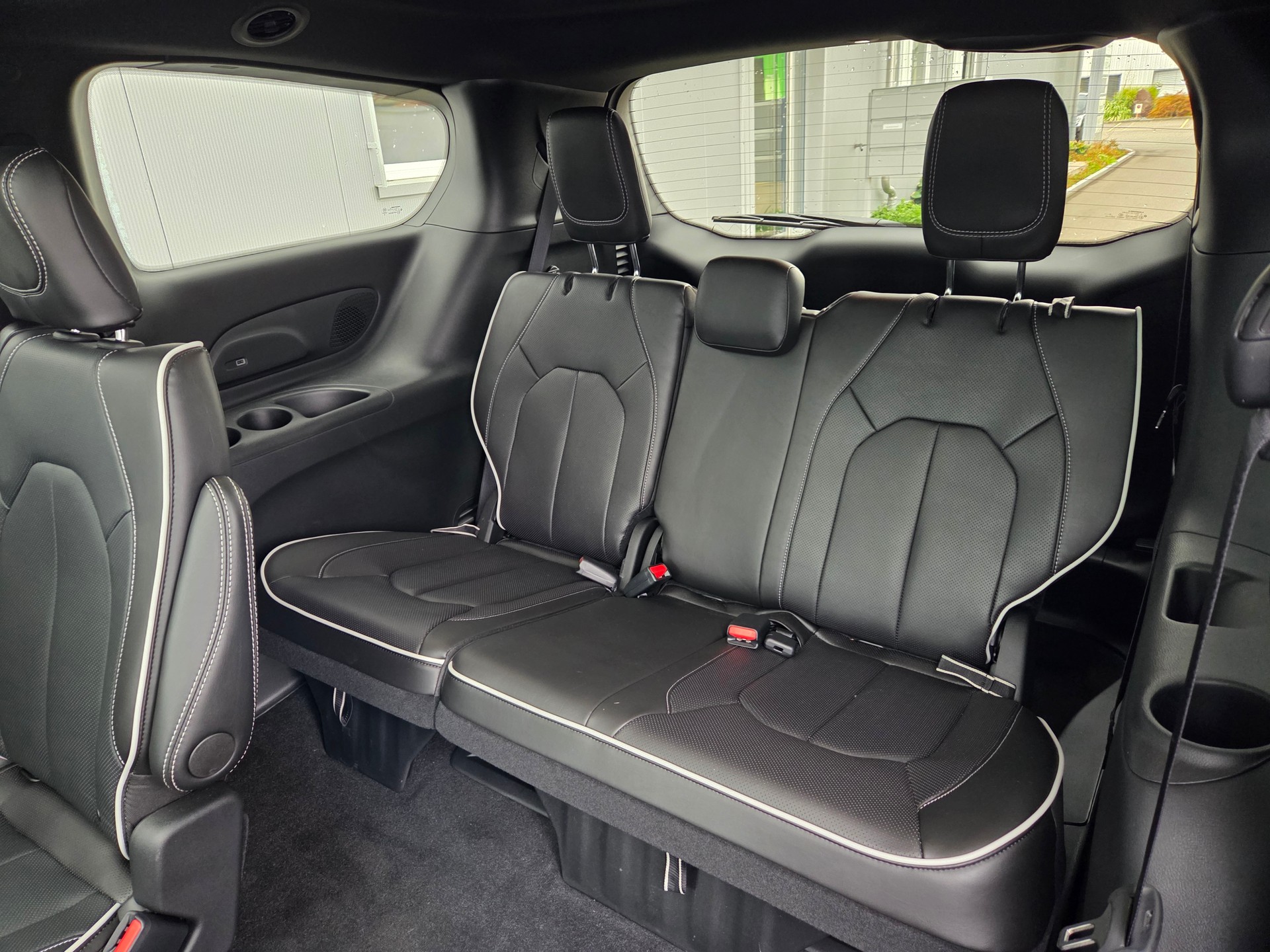CHRYSLER Pacifica 3.6 V6 4x4 Limited S 291 PS / 7-Plätzer-image-9