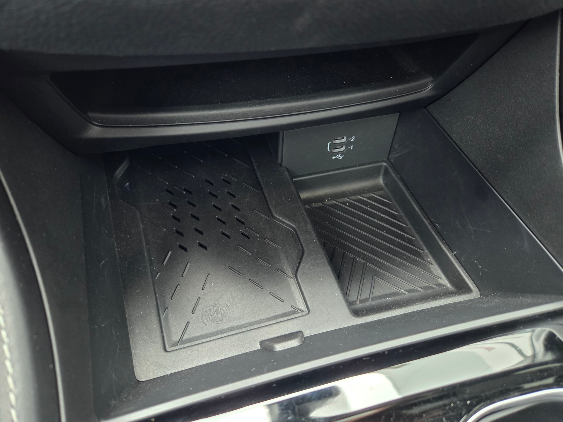 CHRYSLER Pacifica 3.6 V6 4x4 Limited S 291 PS / 7-Plätzer-image-11